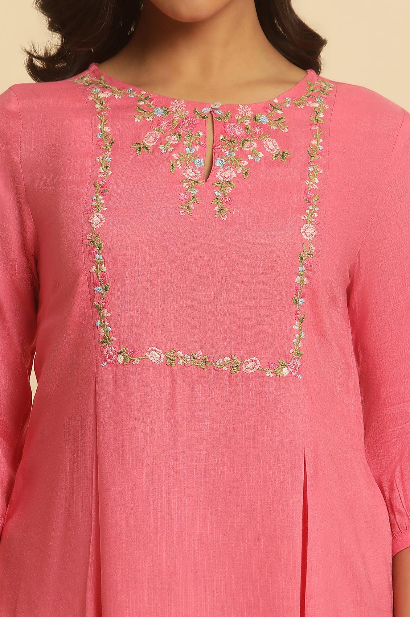 Pink A-Line Kurta With Thread Embroidery - Image 6