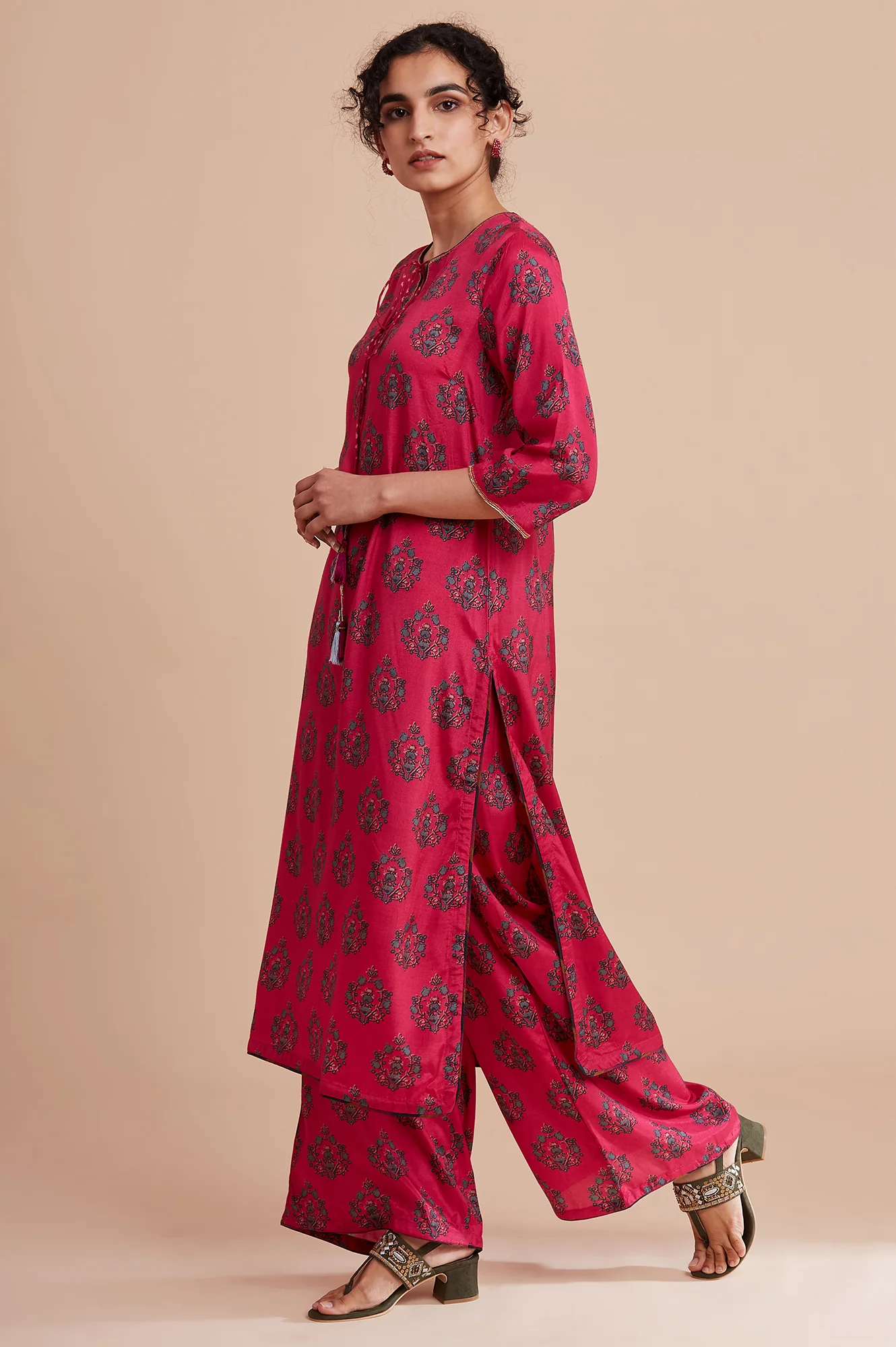 Pink All-Over Buti Print kurta - Image 3