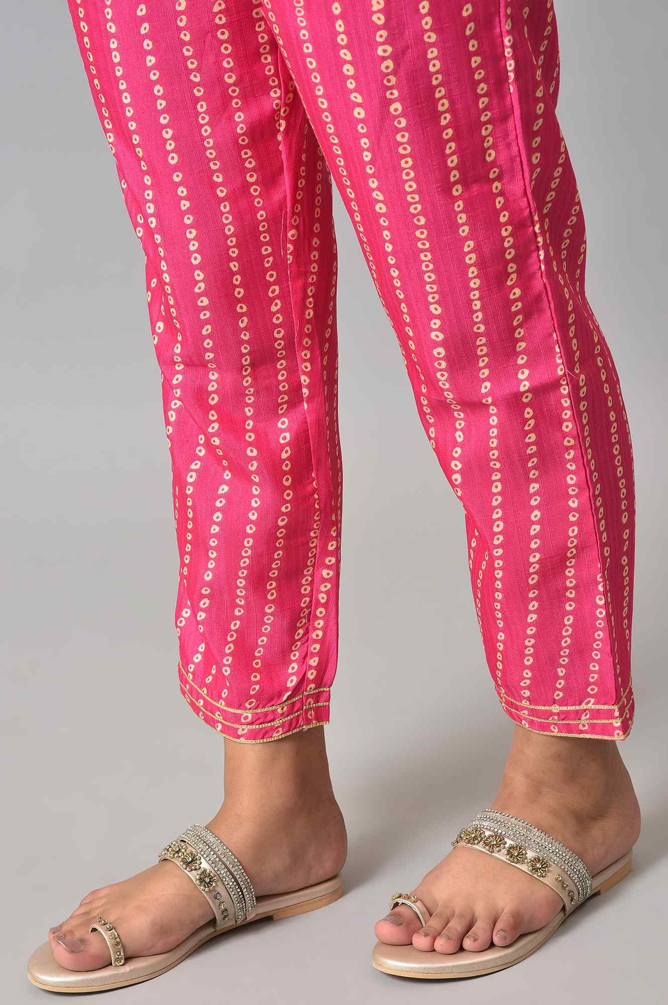 Pink Bandhani Printed Embroidered kurta With Pants And Organza Dupatta - Image 8