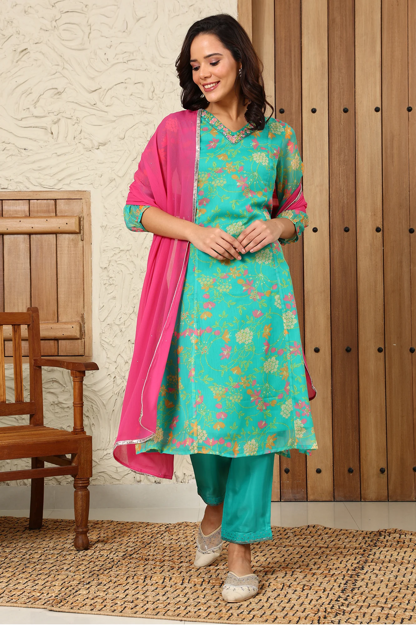 Pink Chiffon Golden Mukaish Dupatta With Gota Patti Border - Image 3