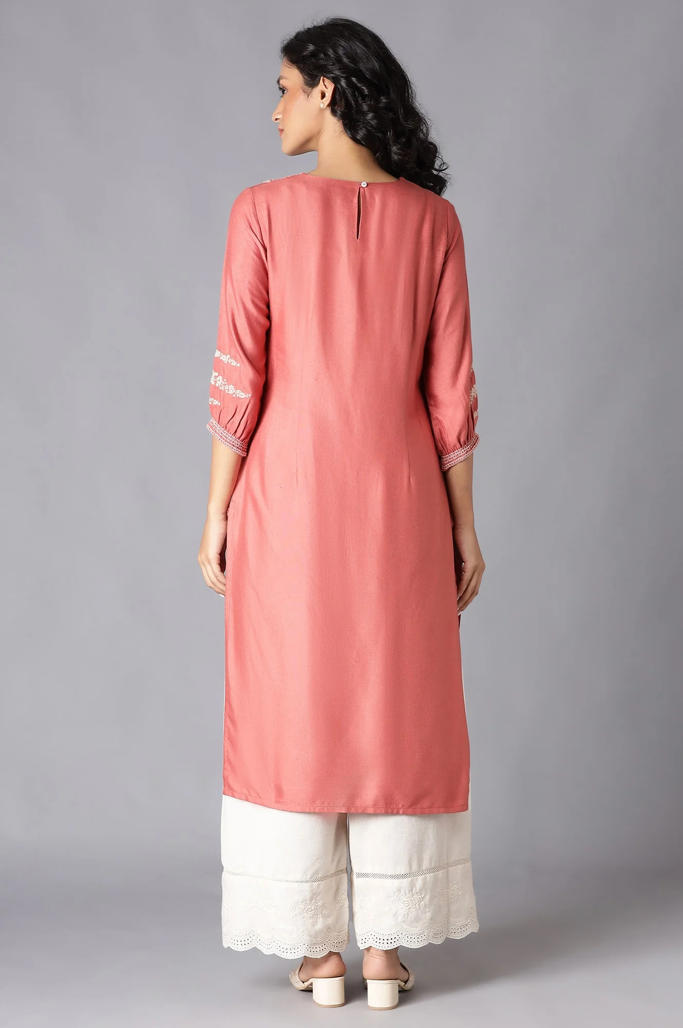 Pink Embroidered kurta - Image 2