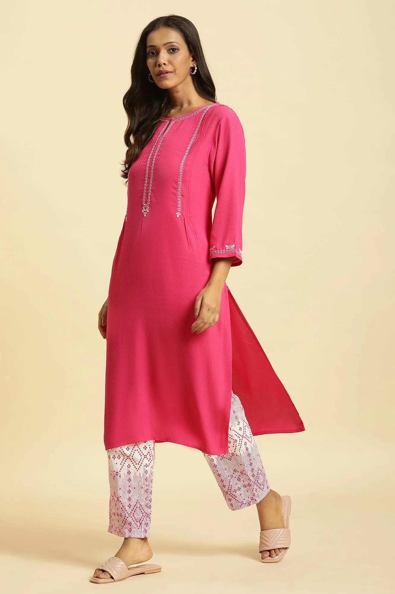 Pink Embroidered Textured Dobby Kurta - Image 3