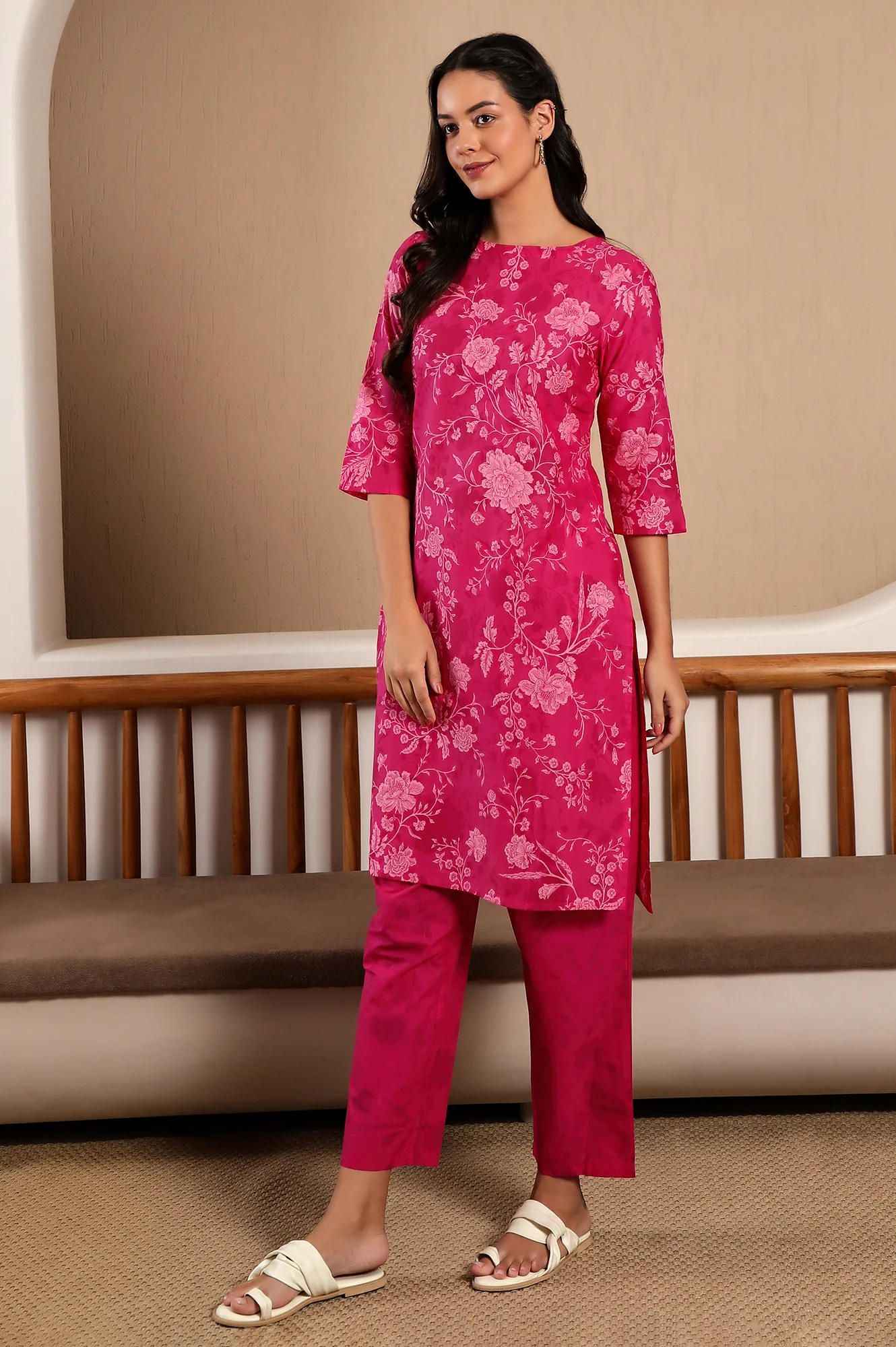 Pink Floral Printed Cotton Kurta and Pants Co-ord Set - Image 5