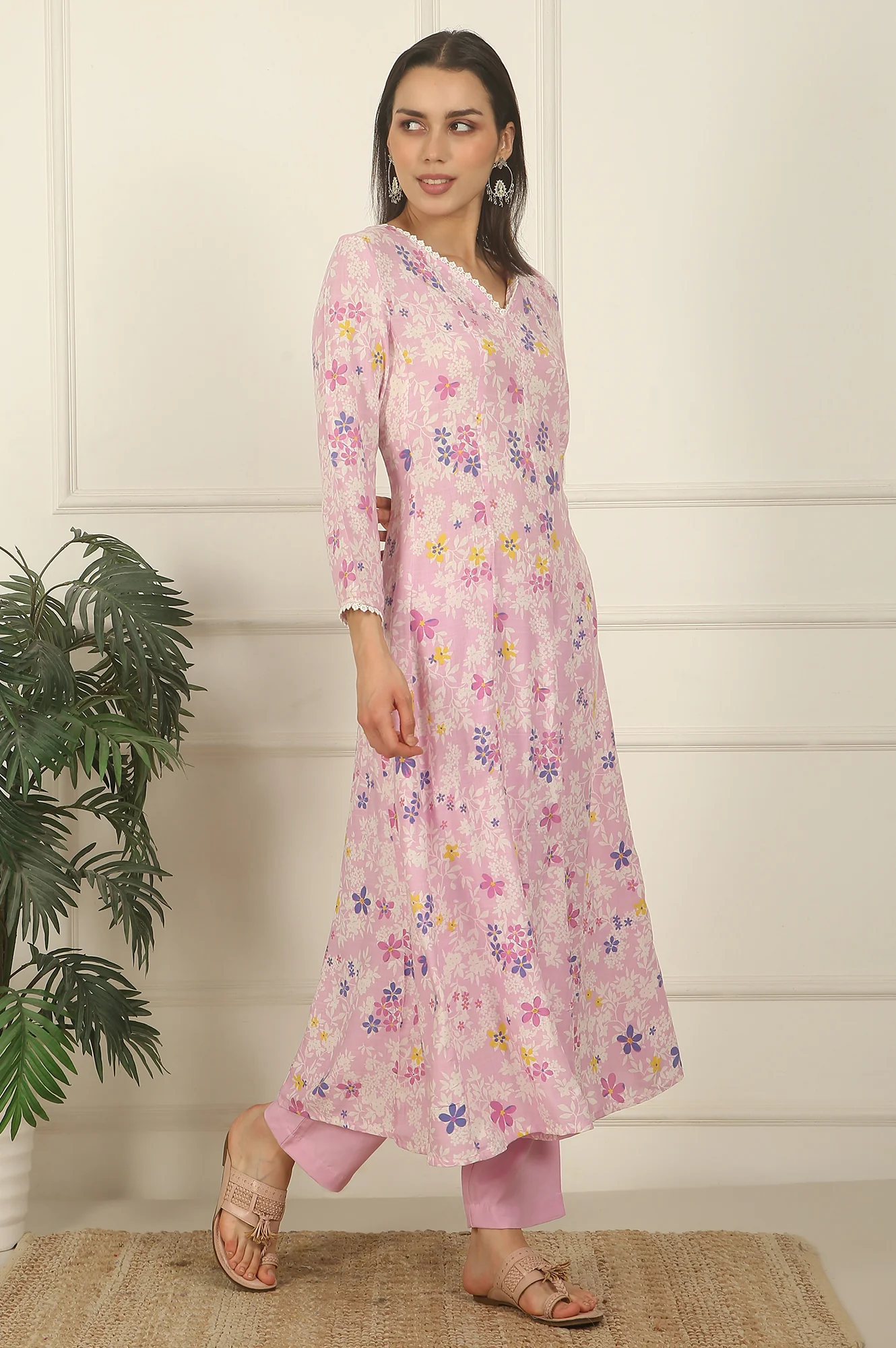Pink Floral Printed Flared Rayon Kurta, Pants and Dupatta Set - Image 7