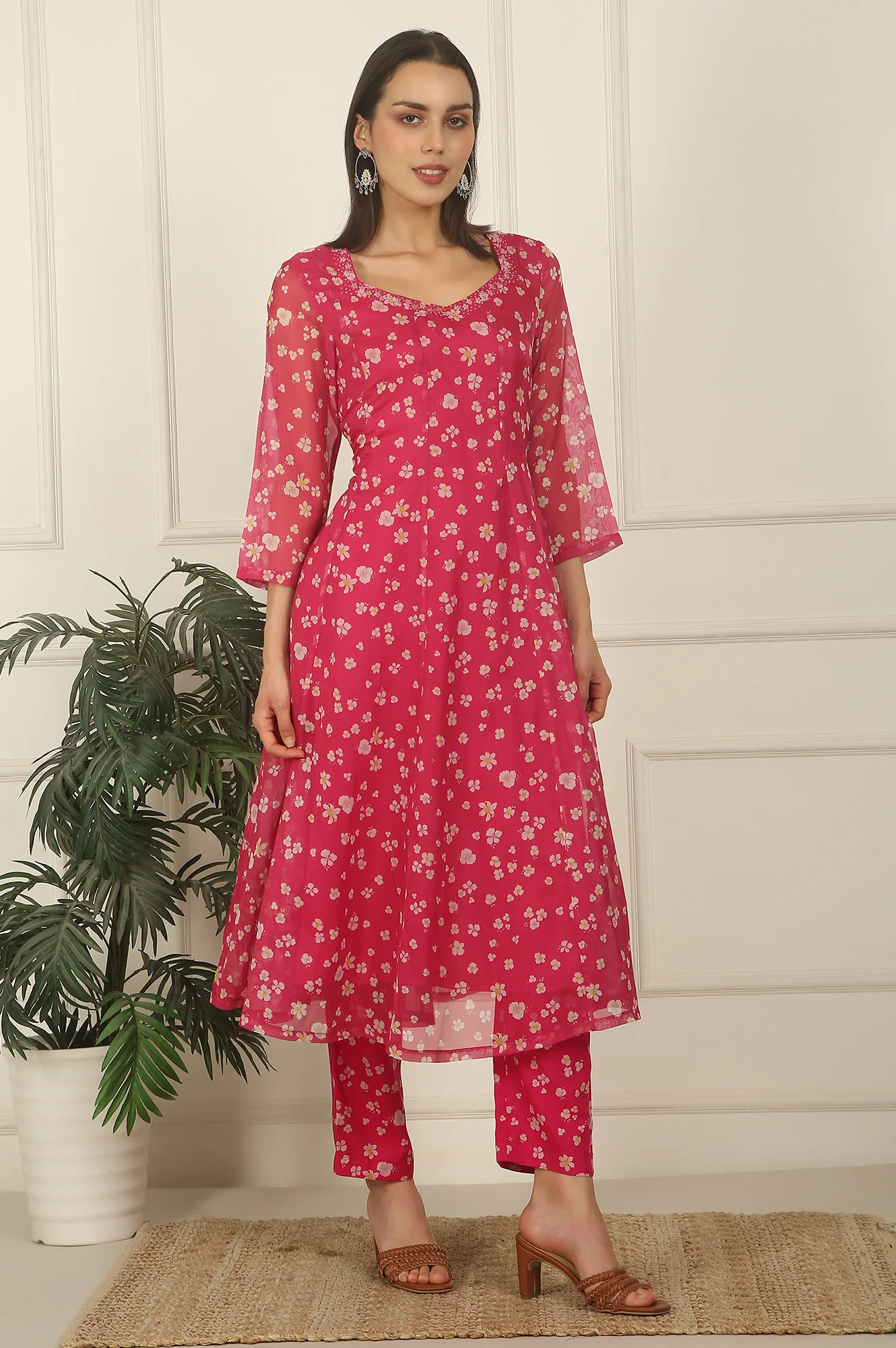 Pink Floral Printed Organza Anarkali Kurta, Pants and Dupatta Set - Image 6