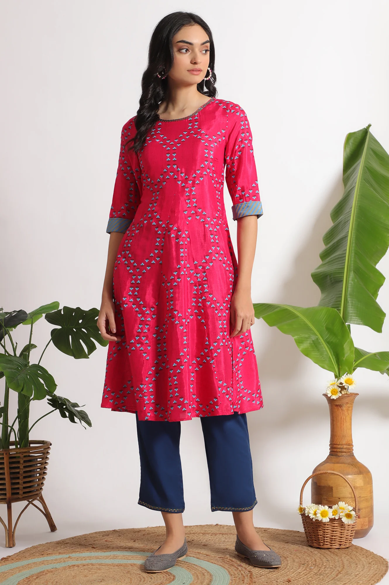 Pink Floral Printed Straight Shantung Kurta and Pants Set - Image 2