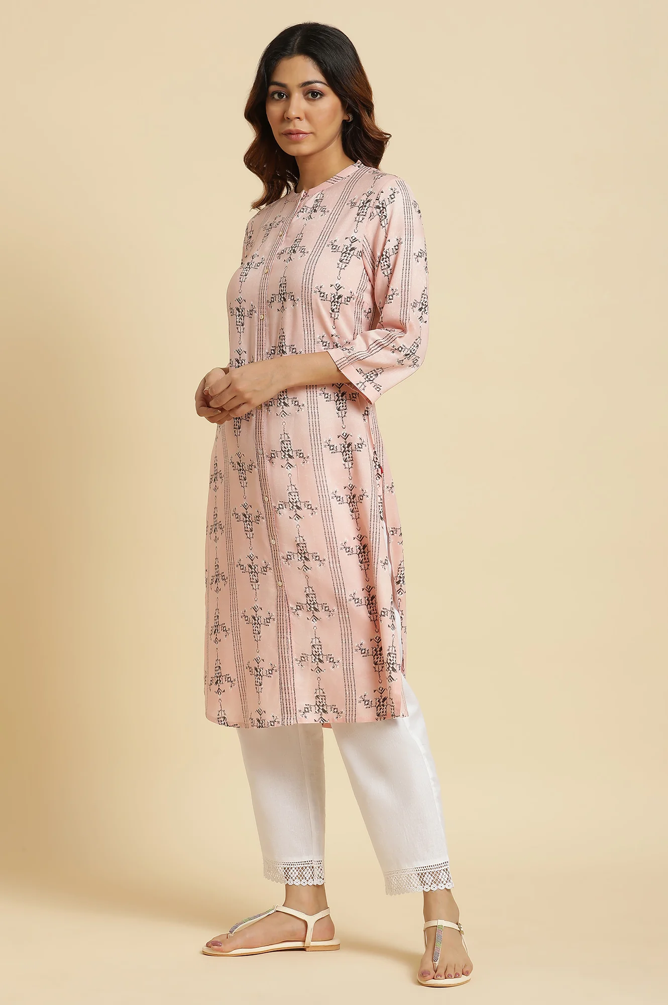 Pink Geometric Straight Rayon Kurta - Image 3