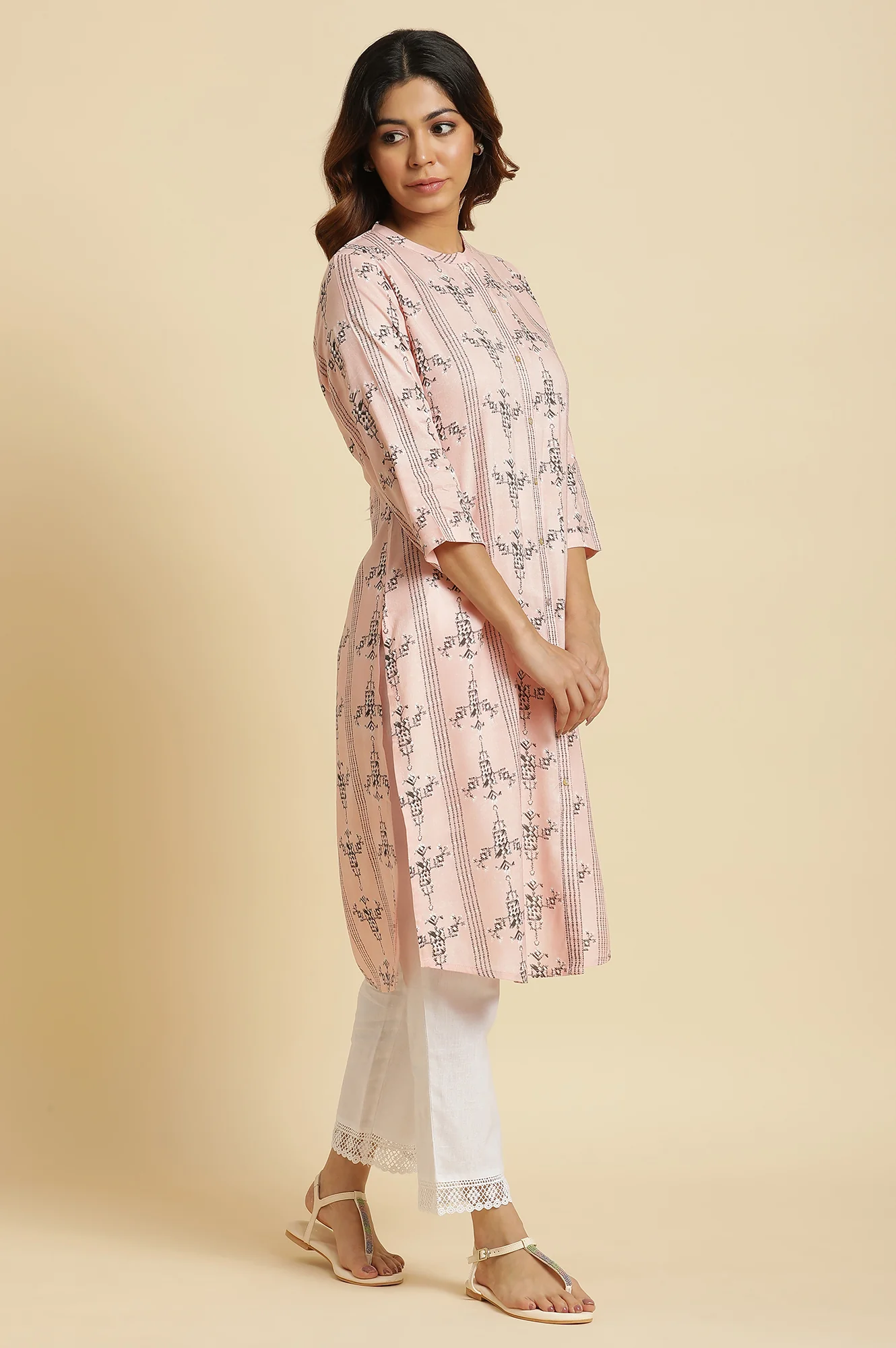 Pink Geometric Straight Rayon Kurta - Image 5