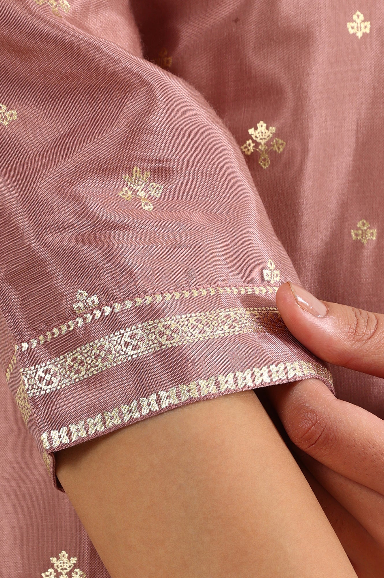 Pink Glitter Printed Shantung Straight Kurta With Embroidered Neck - Image 7