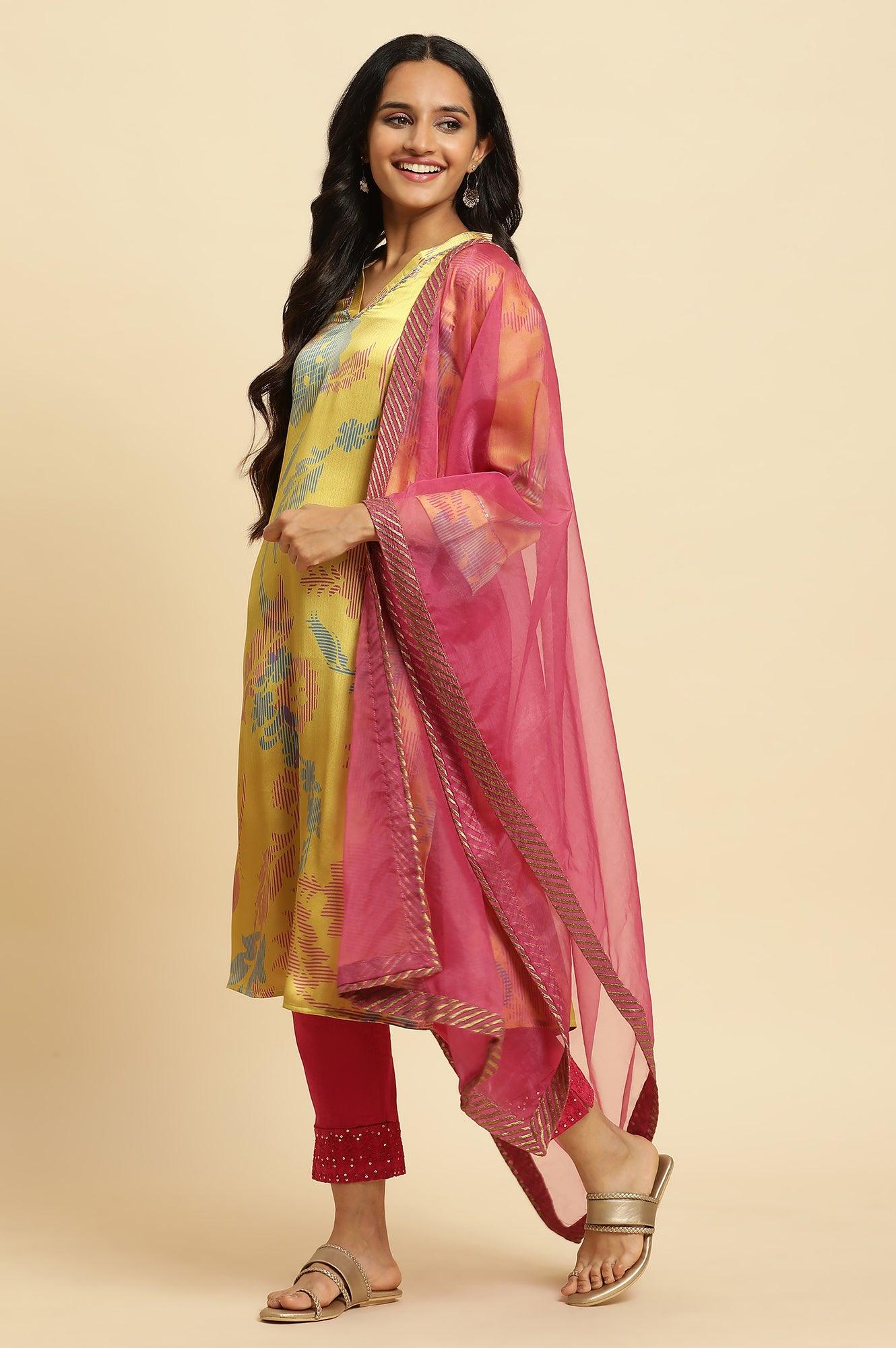Pink Organza Dupatta With Zari Border - Image 3