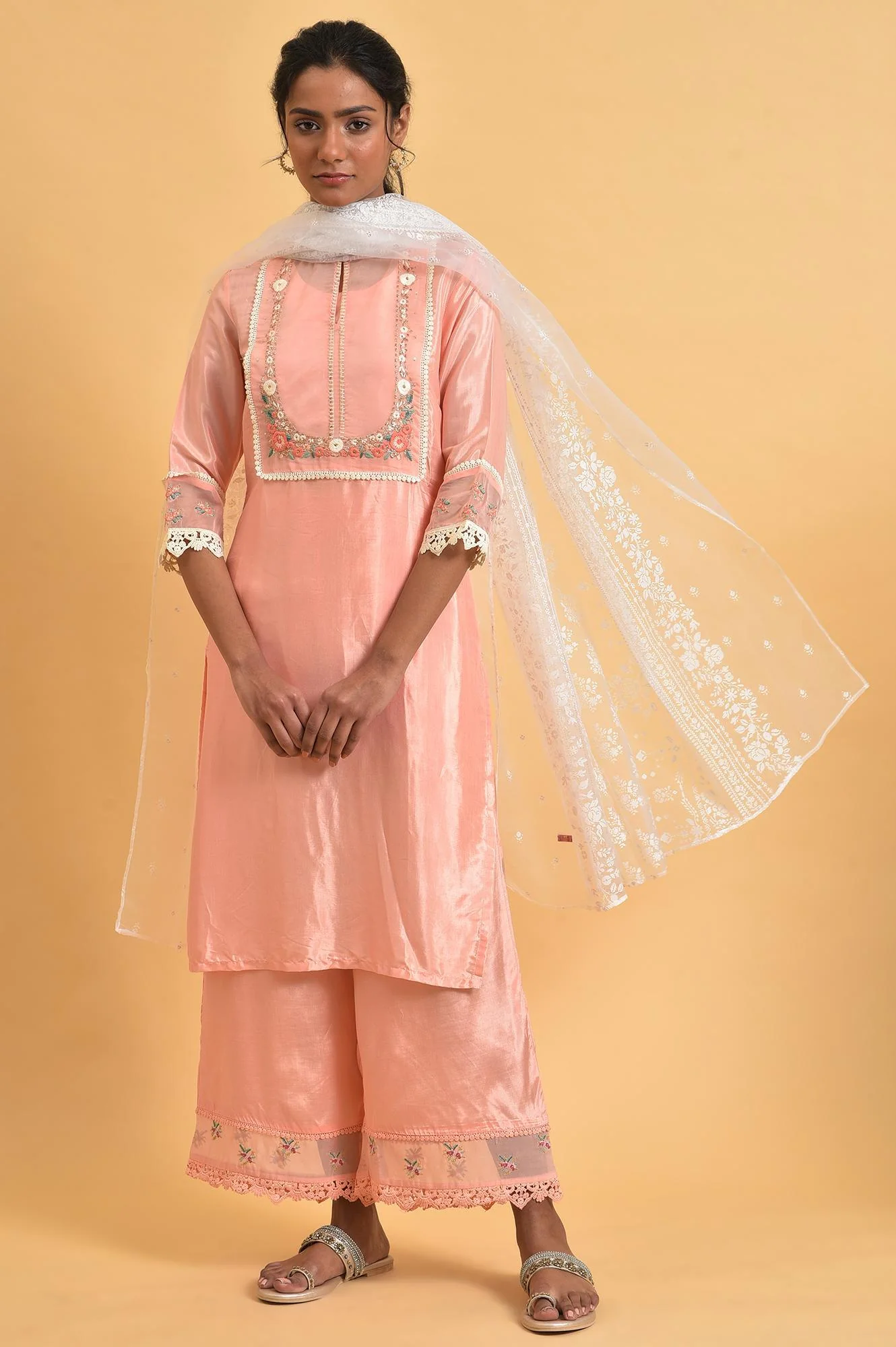 Pink Parallel Pants With Lace And Embroidery - Image 9