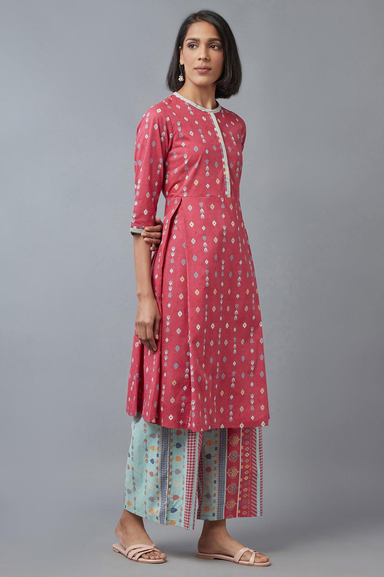 Pink Printed kurta with Parallel Pants - Image 4