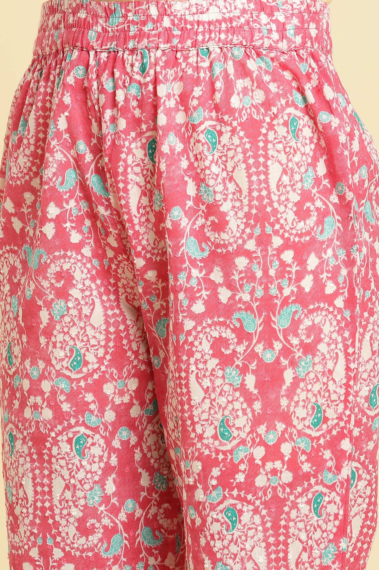 Pink Printed Straight Kurta And Pants Co-Ord Set - Image 9