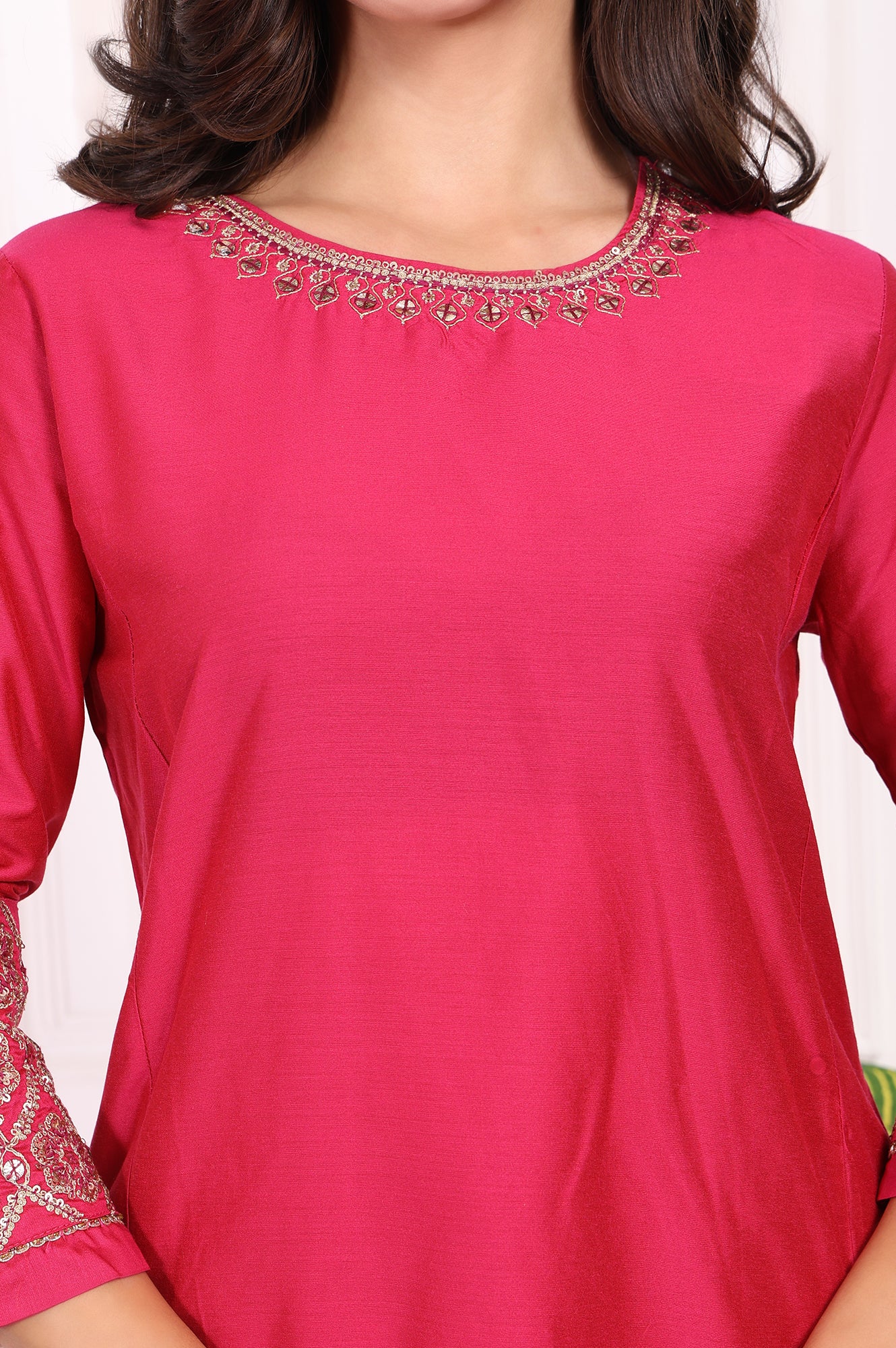 Pink Solid Embroidered Straight Kurta and Straight Pants Set - Image 3