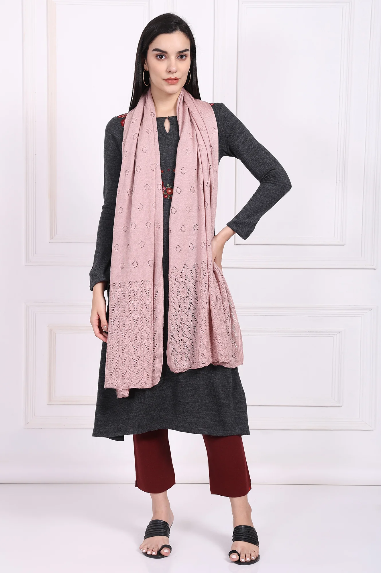 Pink Textured Geometric Acrylic Winter Stole - Image 4