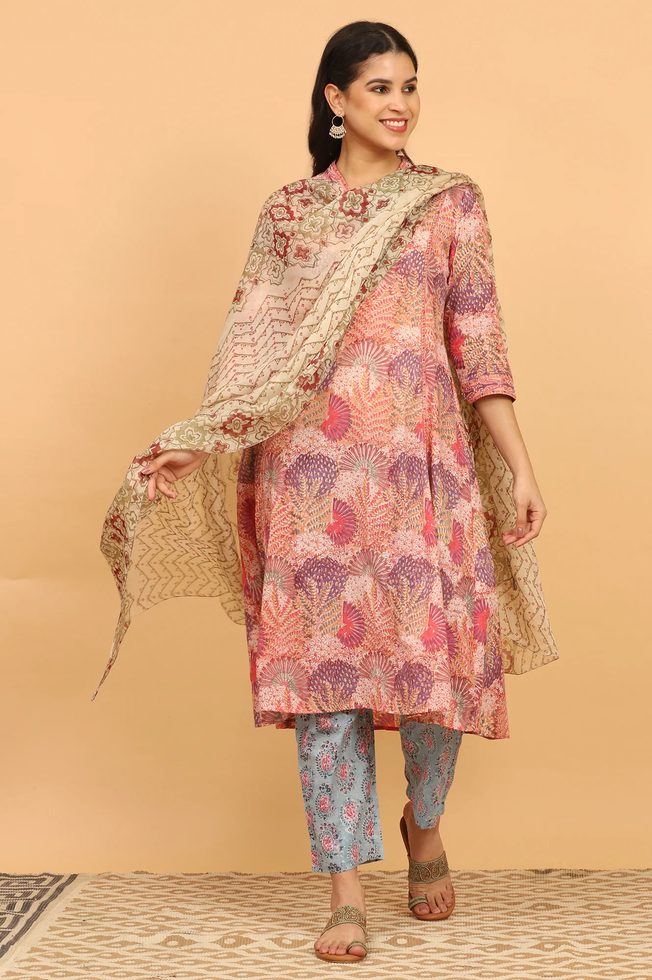Pistachio Green Handblock Printed Organza Dupatta - Image 3