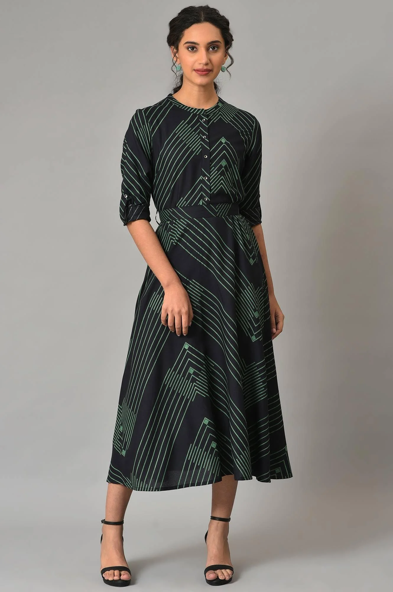Plus Size Black Matrix Printed Circular Shirt Dress With Belt