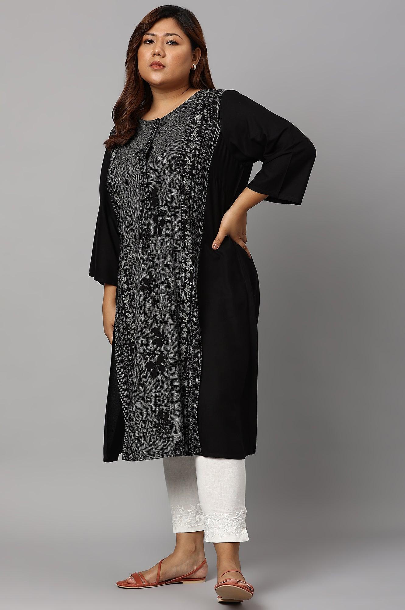 Plus Size Black Panelled kurta With Front Slit - Image 3