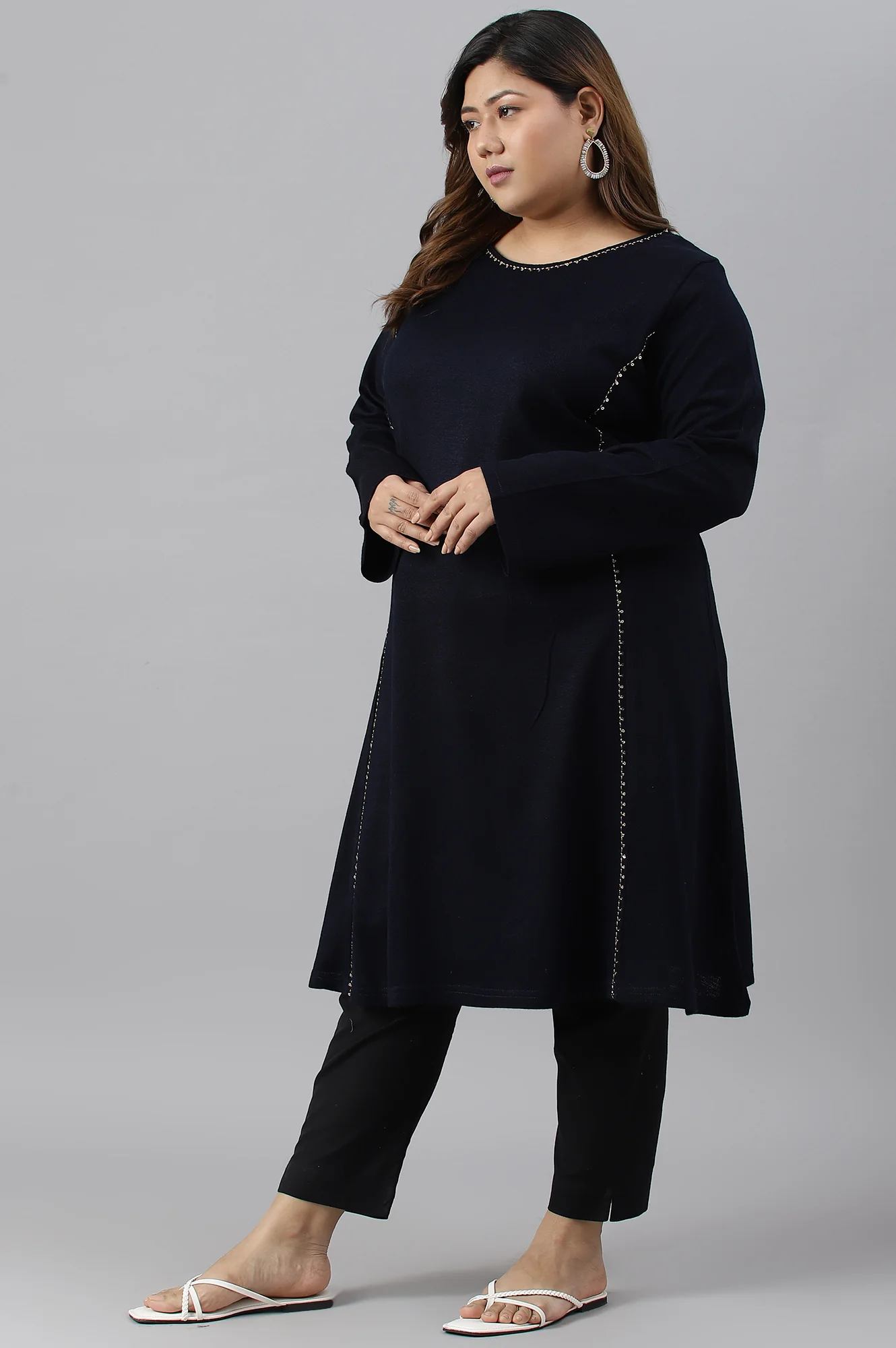 Plus Size Blue A-Line Embroidered Winter kurta - Image 4