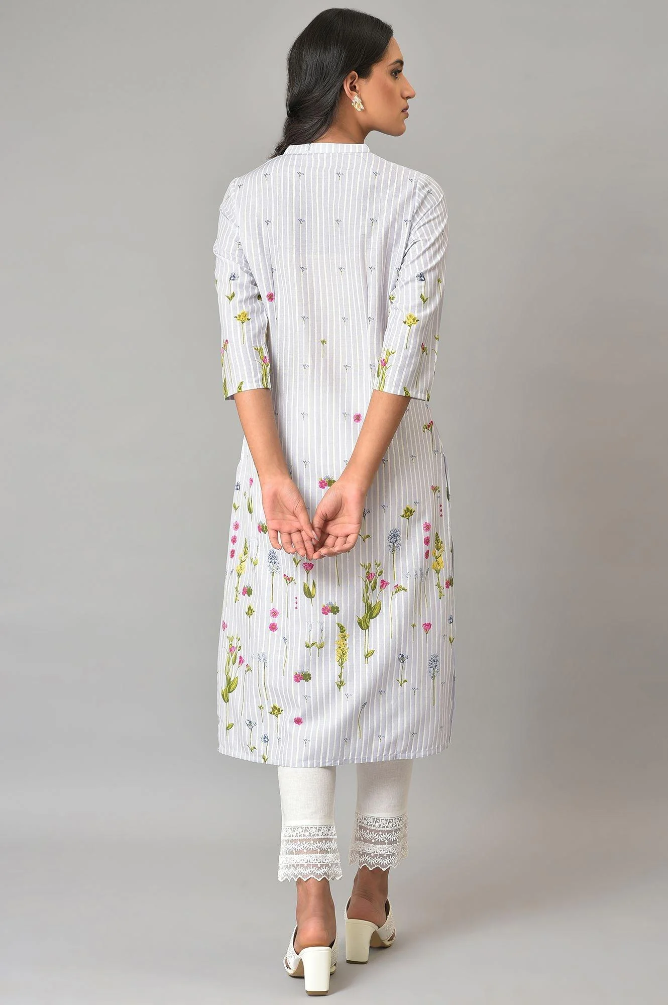 Plus Size Blue Floral Printed Straight kurta - Image 2