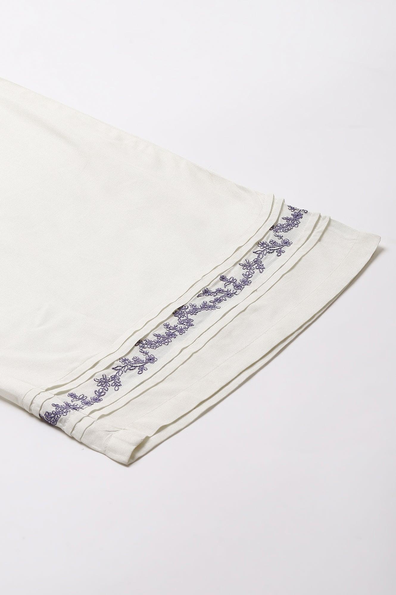 Plus Size Ecru Embroidered Rayon Parallel Pants With Pleats. - Image 8