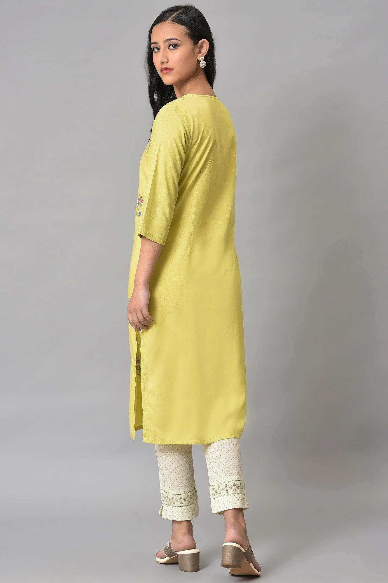 Plus Size Light Green Embroidered Pintuck Summer kurta - Image 2