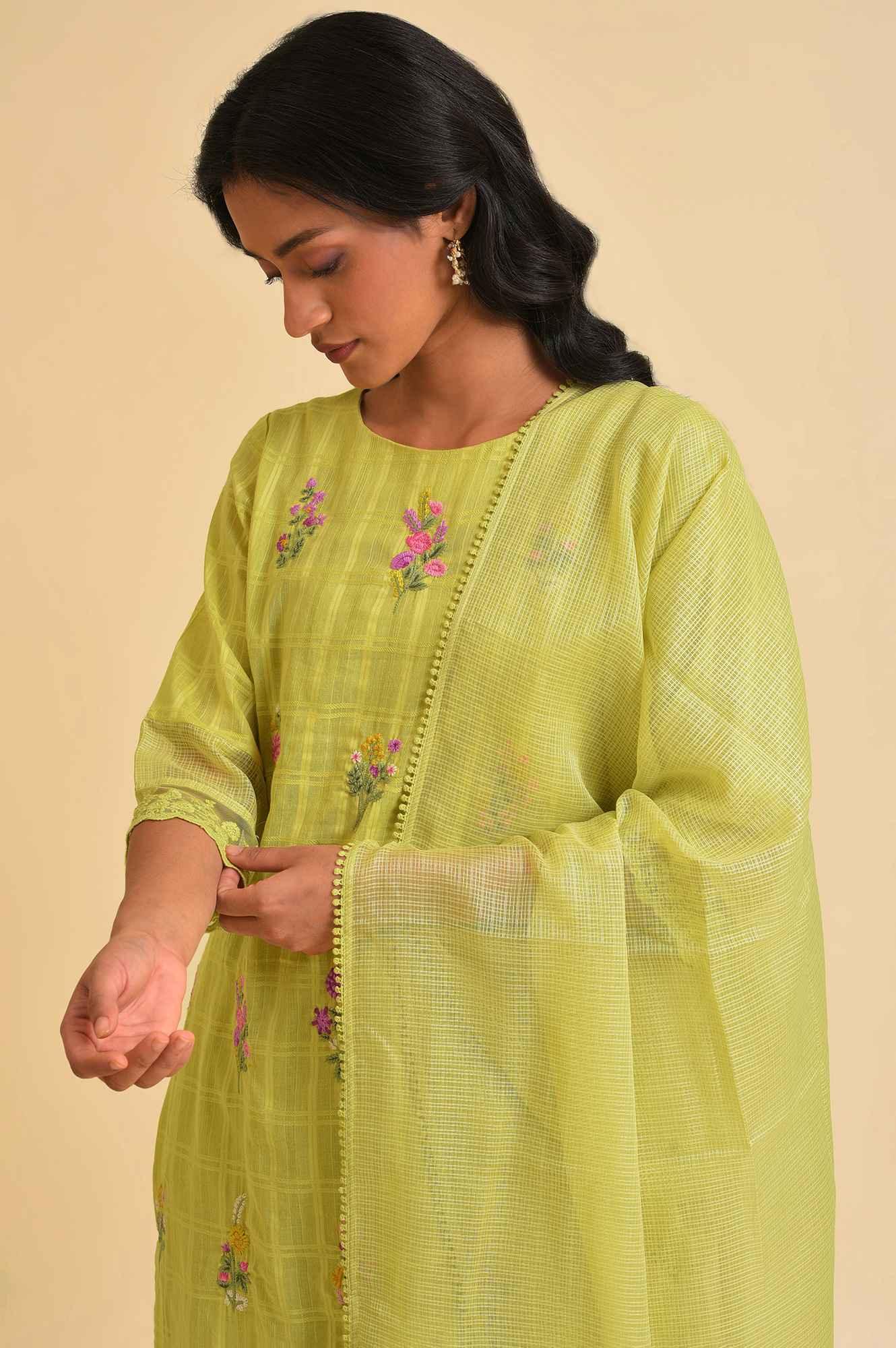 Plus Size Light Green Textured Cotton Embroidered kurta, Parallel Pants & Dupatta Set - Image 5