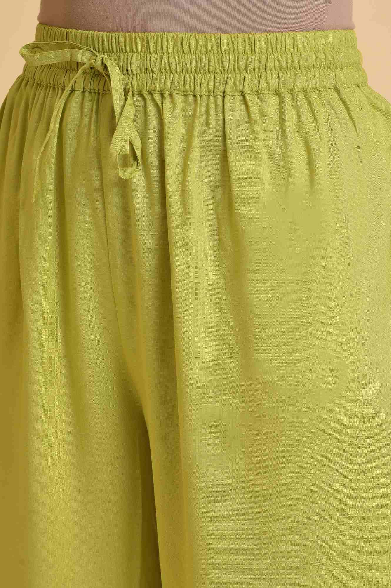 Plus Size Light Green Textured Cotton Embroidered kurta, Parallel Pants & Dupatta Set - Image 7
