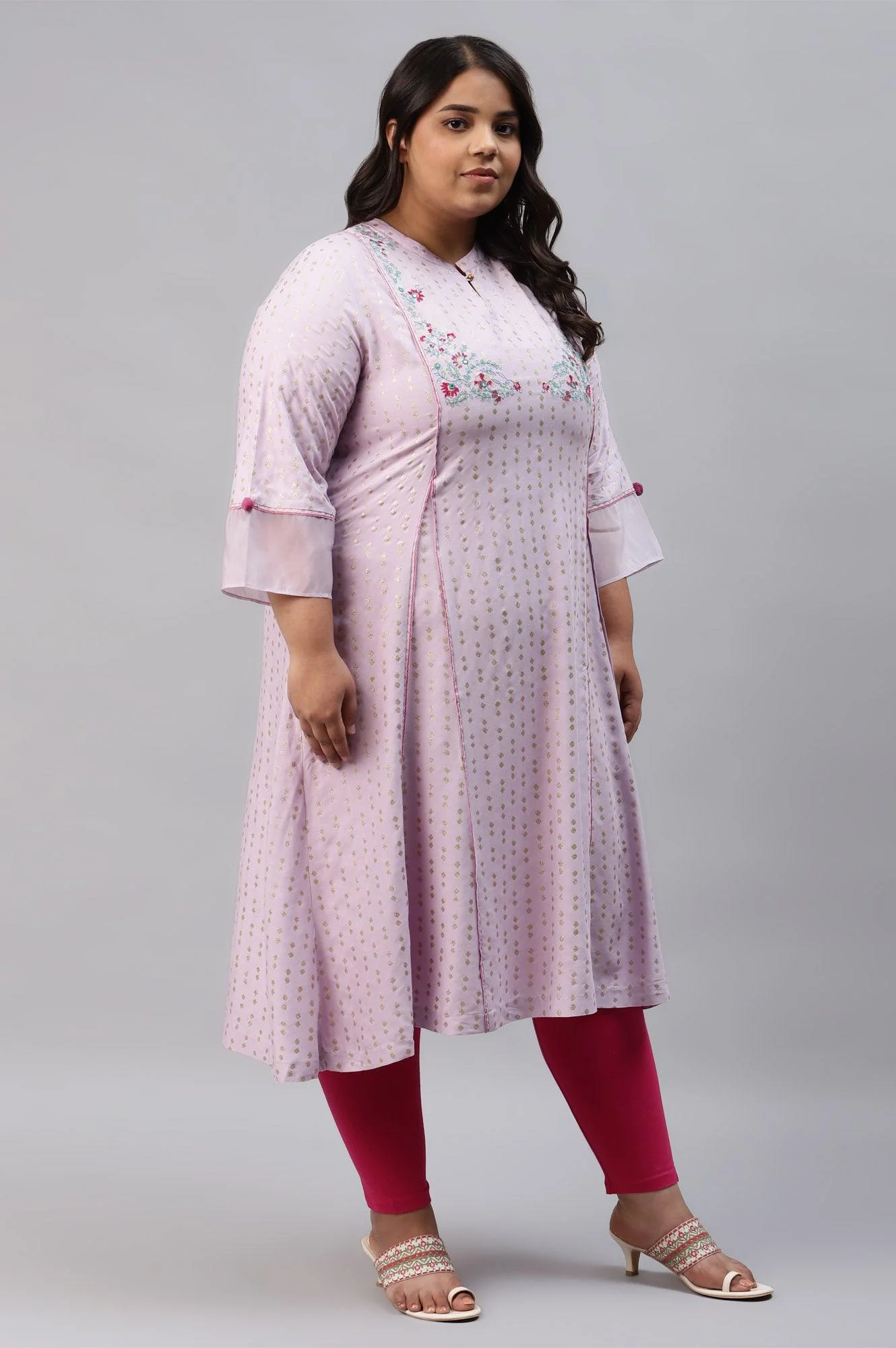 Plus Size Light Purple Embroidered kurta With Pink Tights And Printed Dupatta - Image 4
