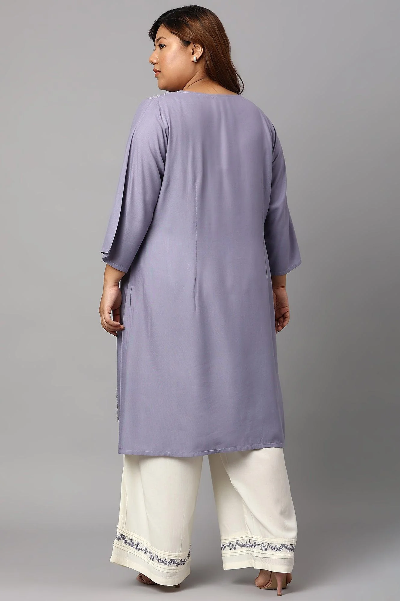 Plus Size Purple Panelled kurta With Front Slit - Image 2