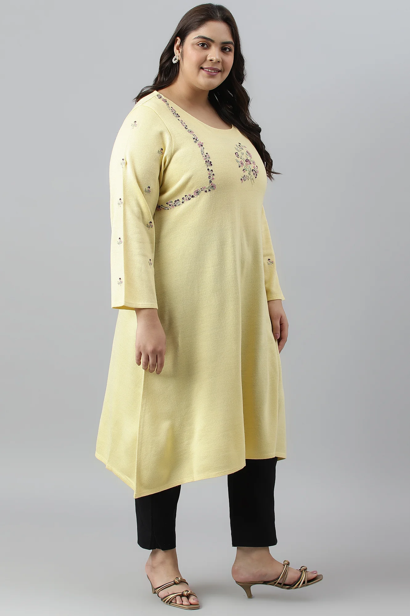 Plus Size Yellow A-Line Winter kurta With Multi-Coloured Embroidery - Image 3