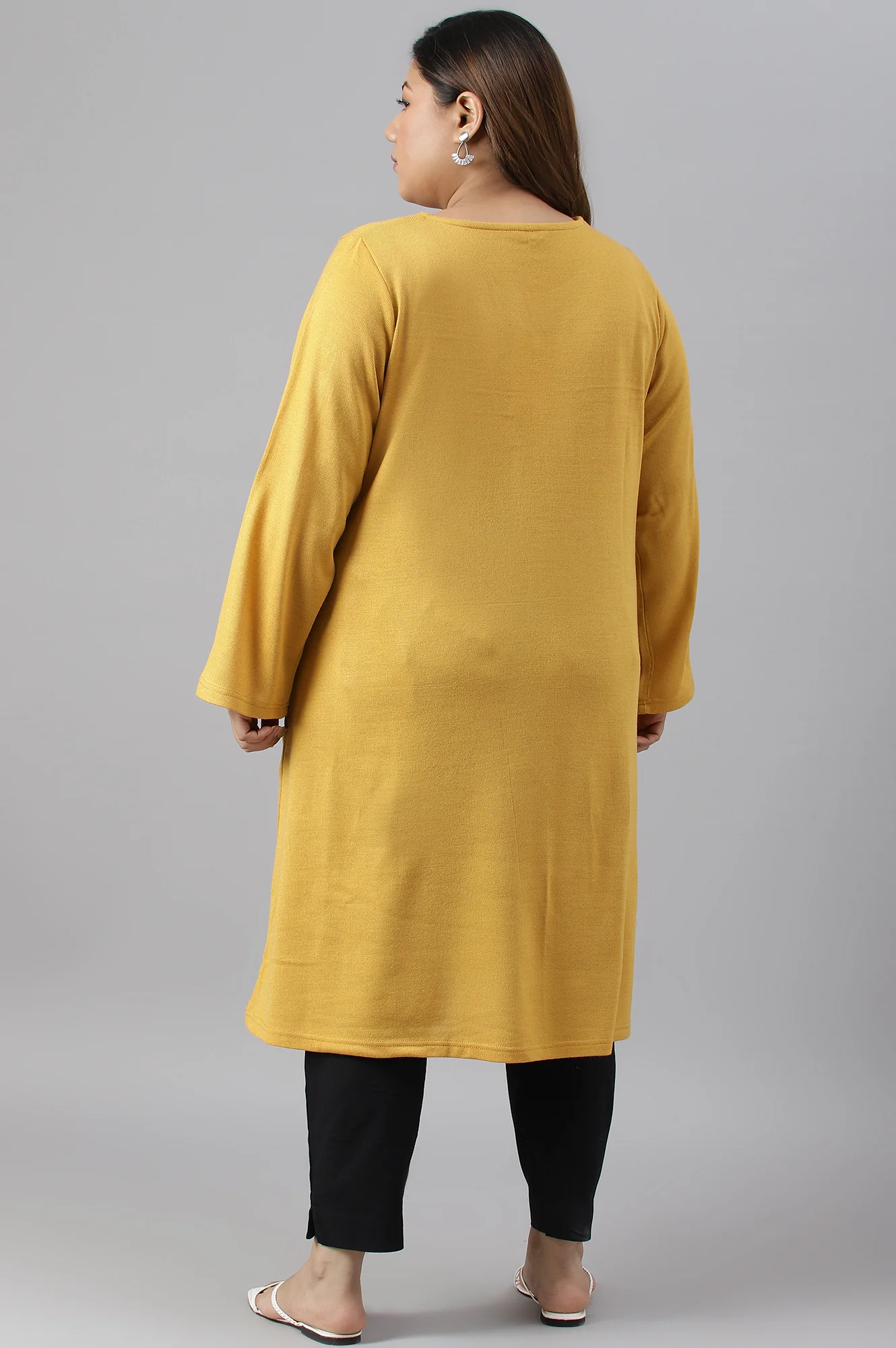Plus Size Yellow Winter kurta With Embroidered Yoke - Image 2