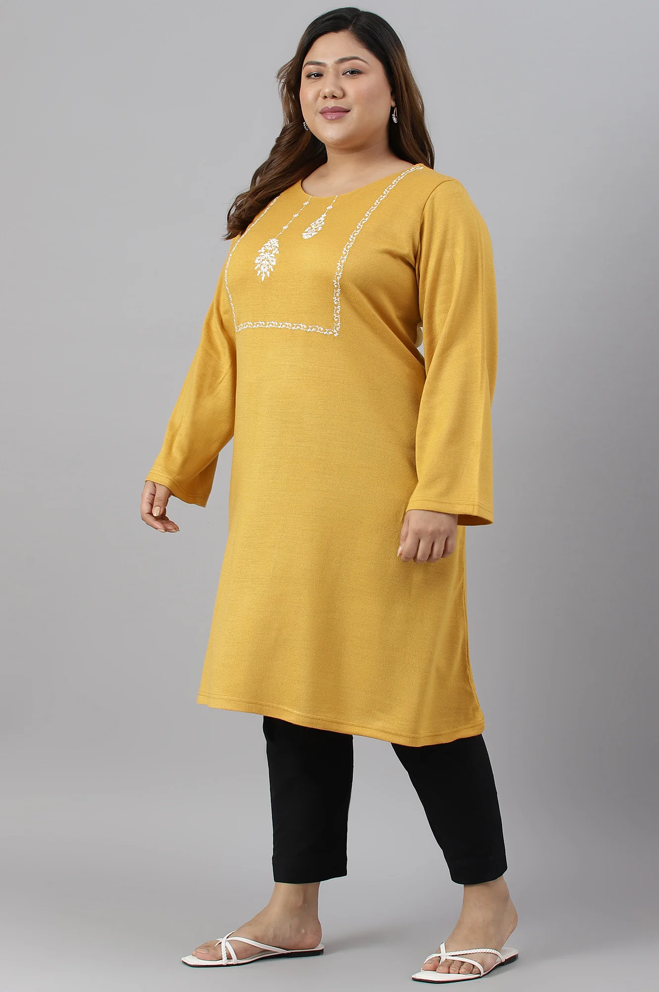 Plus Size Yellow Winter kurta With Embroidered Yoke - Image 4
