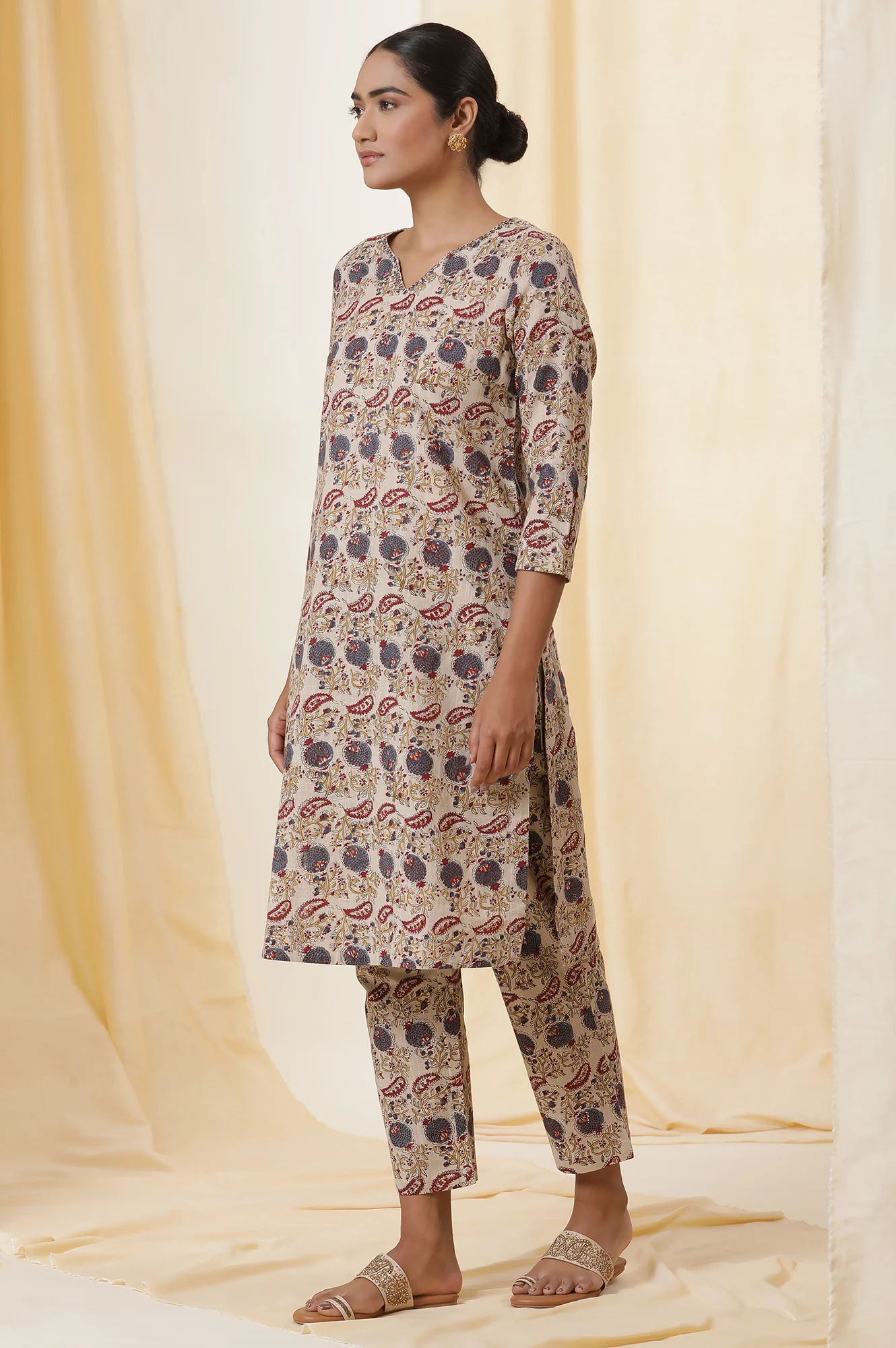 Beige Block Printed Cotton Slub Kurta, Pants And Dupatta Set - Image 3