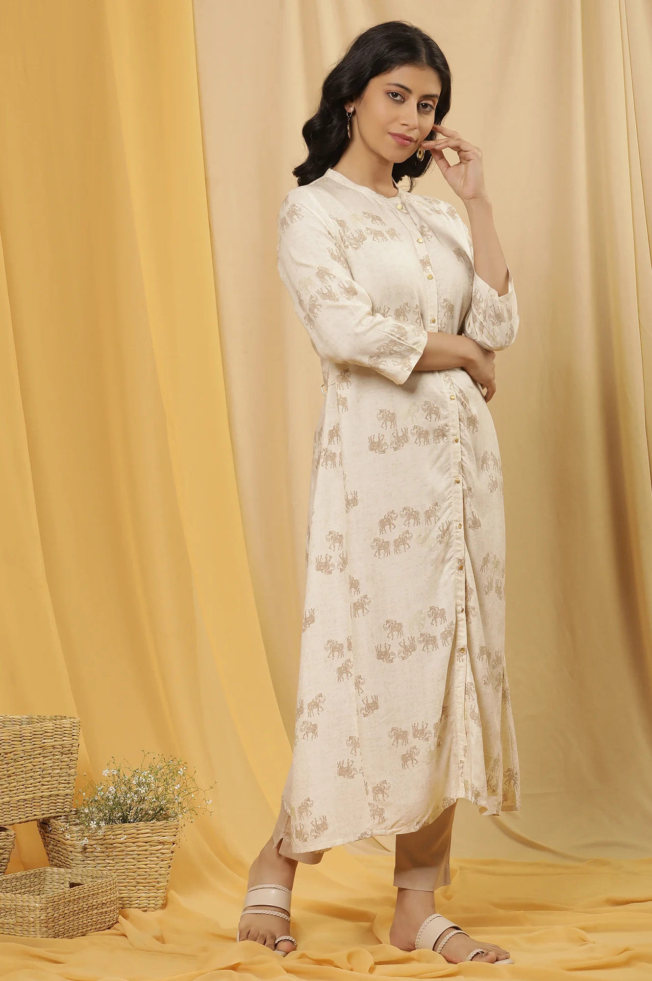 Beige Printed Kurta And Pants Set - Image 5