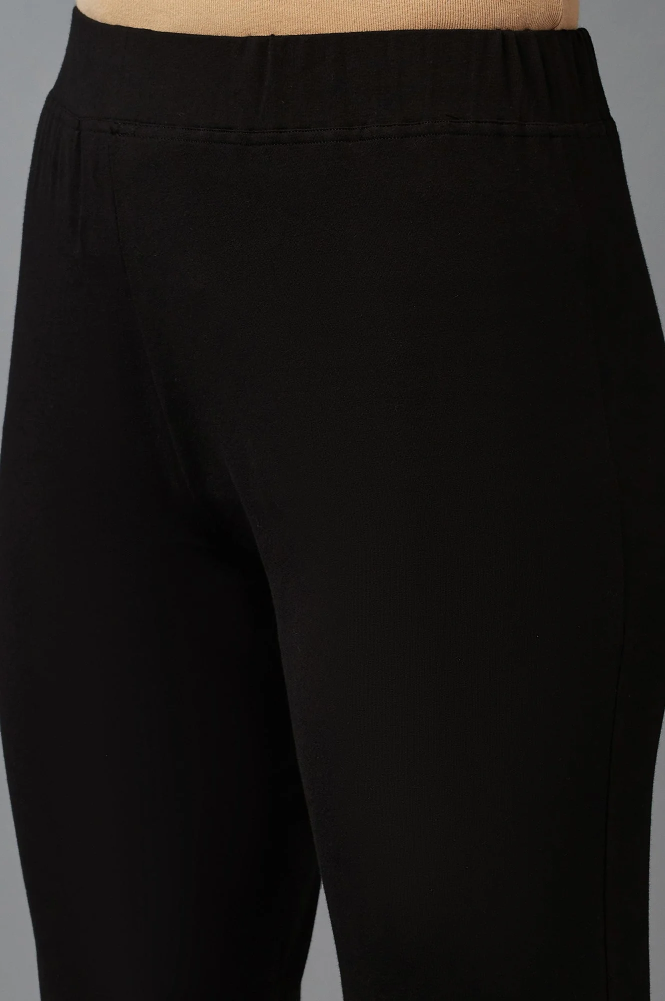 Elleven Women's Black Solid Flared Cotton Pants With Slip On Closure - Image 6