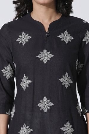Black Cotton Flax Embroidered Kurta And Pants Set - Image 6