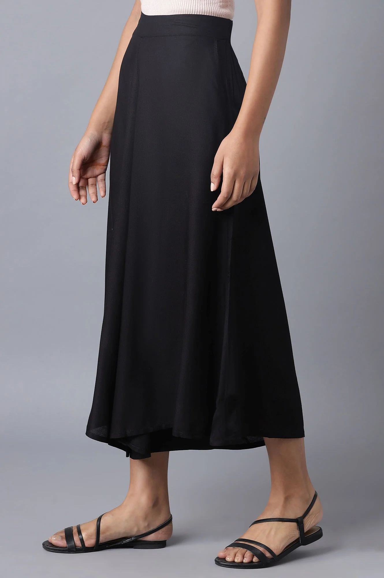 Elleven Women's Black Solid Flared Woven Culottes With Drawstring Detail - Image 3