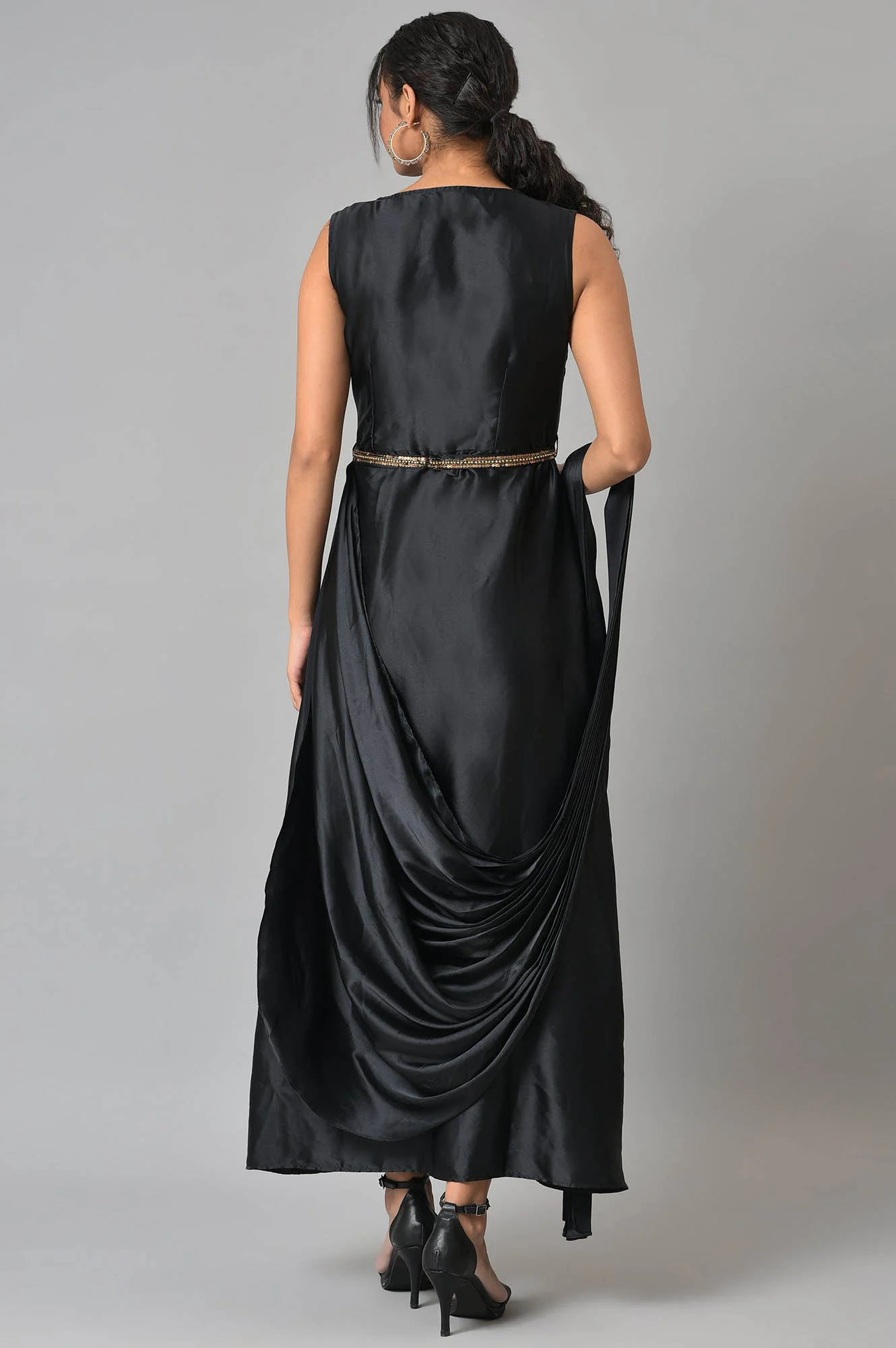 Black Pre‑Drape Saree Dress Set with Belt and Jacket - Image 7