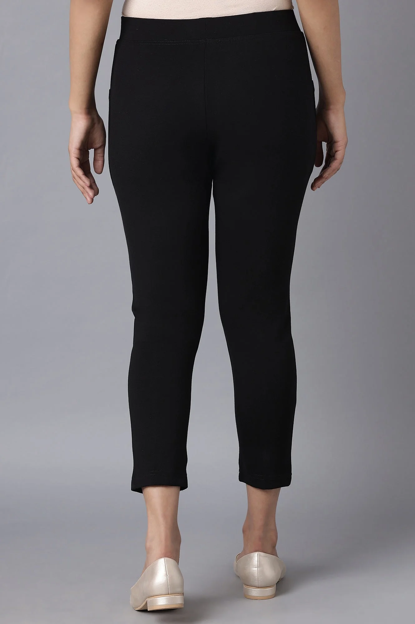 Elleven Women's Black Solid Straight Fit Tights With Elasticated Waistband - Image 2