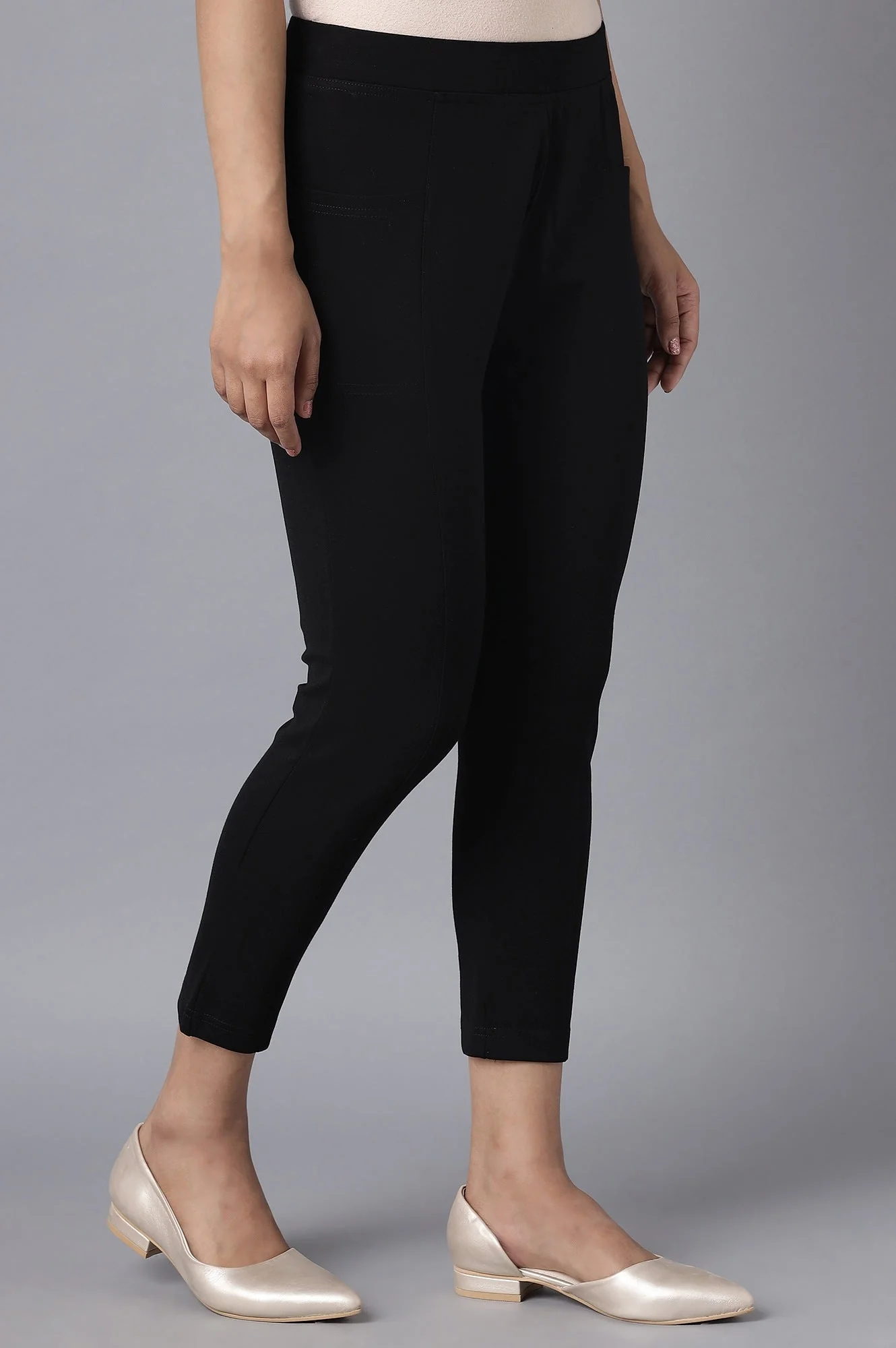 Elleven Women's Black Solid Straight Fit Tights With Elasticated Waistband - Image 4