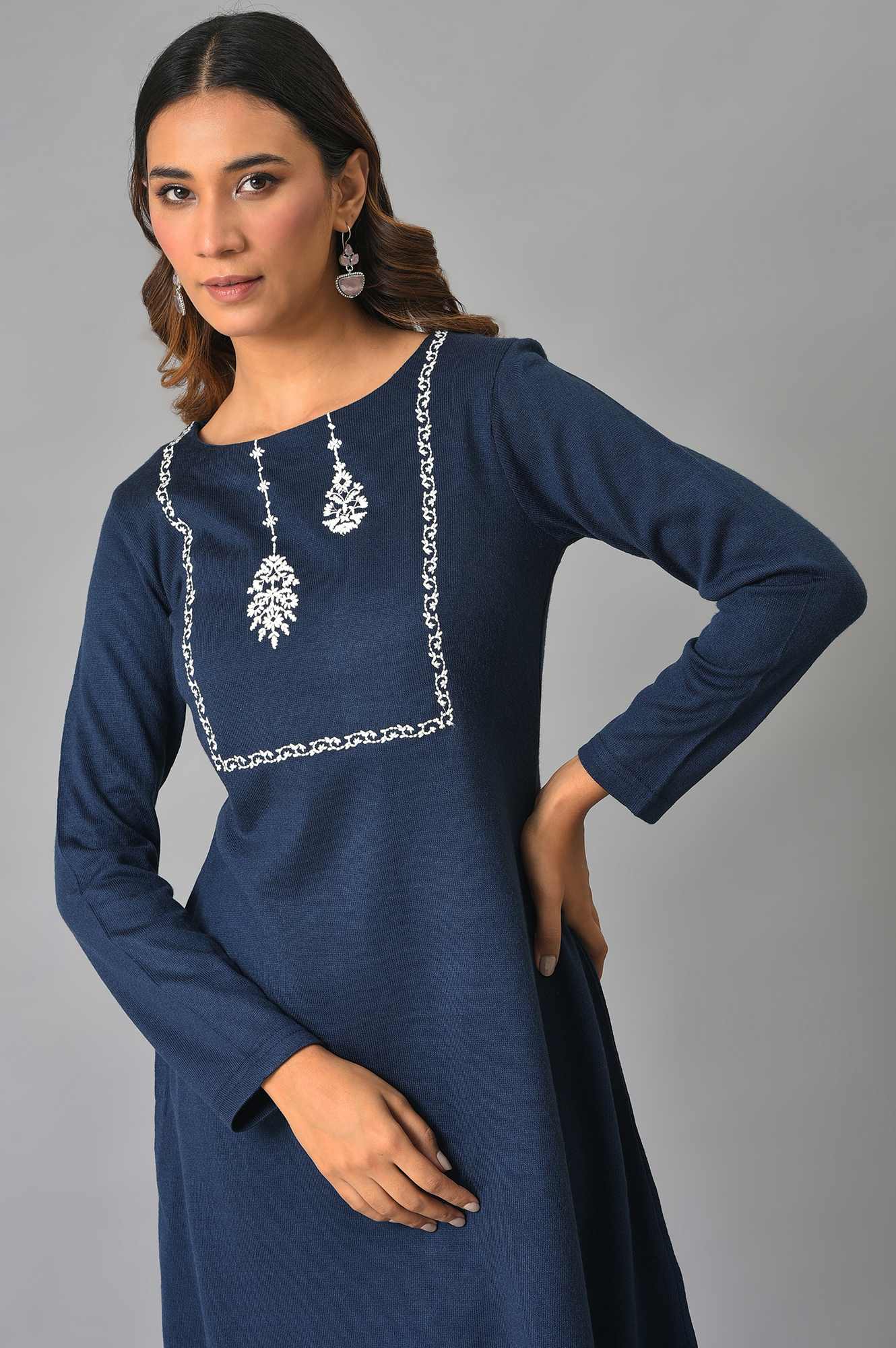 Blue A-Line Embroidered Winter kurta - Image 5