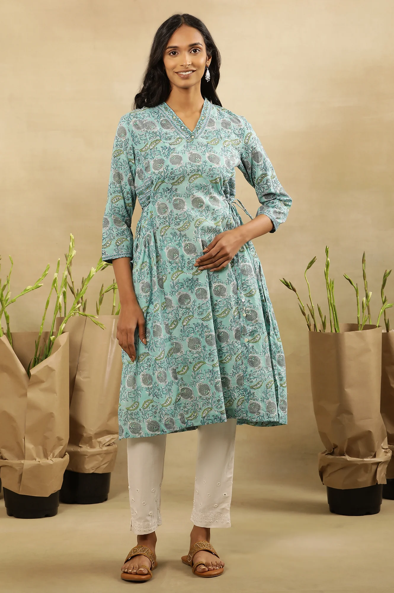 Blue Block Printed Kurta With Side Tie-Ups - Image 2