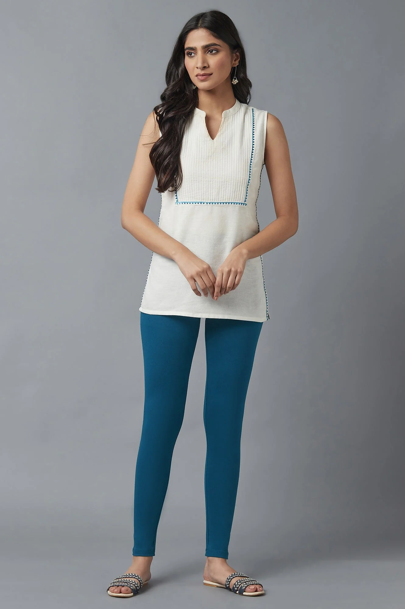 Elleven Women's Blue Solid Skinny Fit Cotton Tights With Elasticated Waist - Image 5