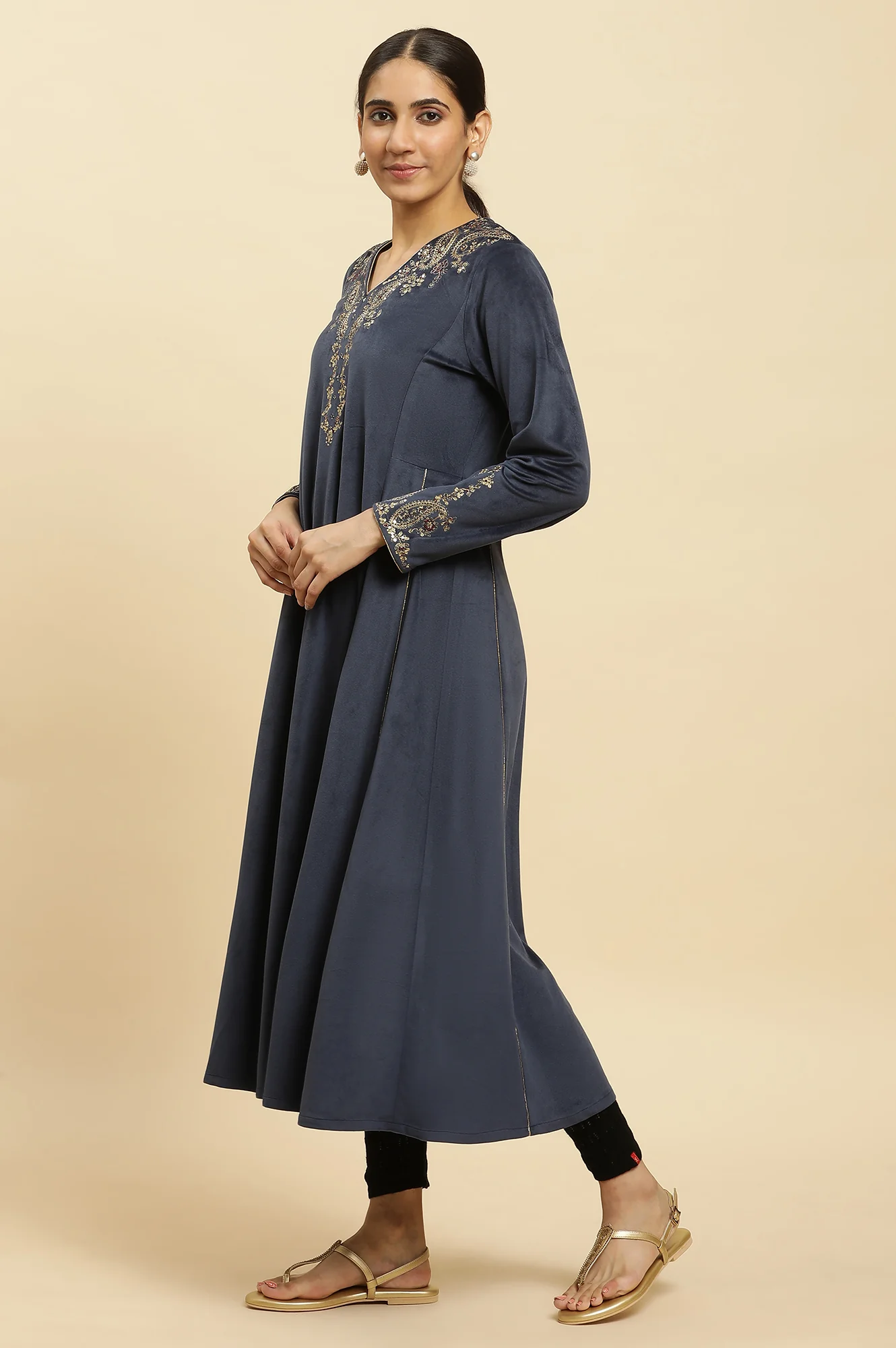 Blue Embroidered Flared Velvet Kurta - Image 3