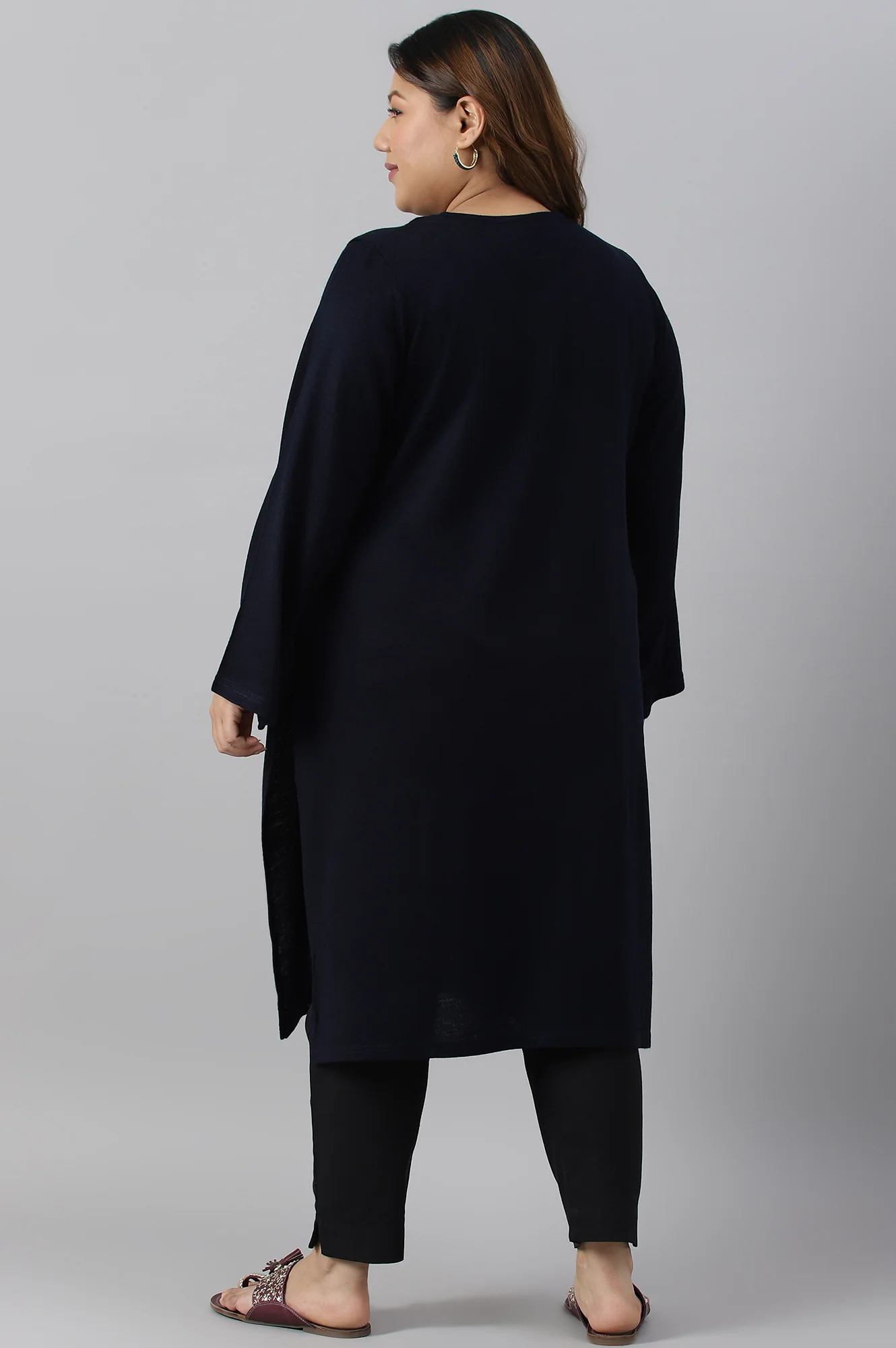 Blue Embroidered Plus Size Winter kurta - Image 2