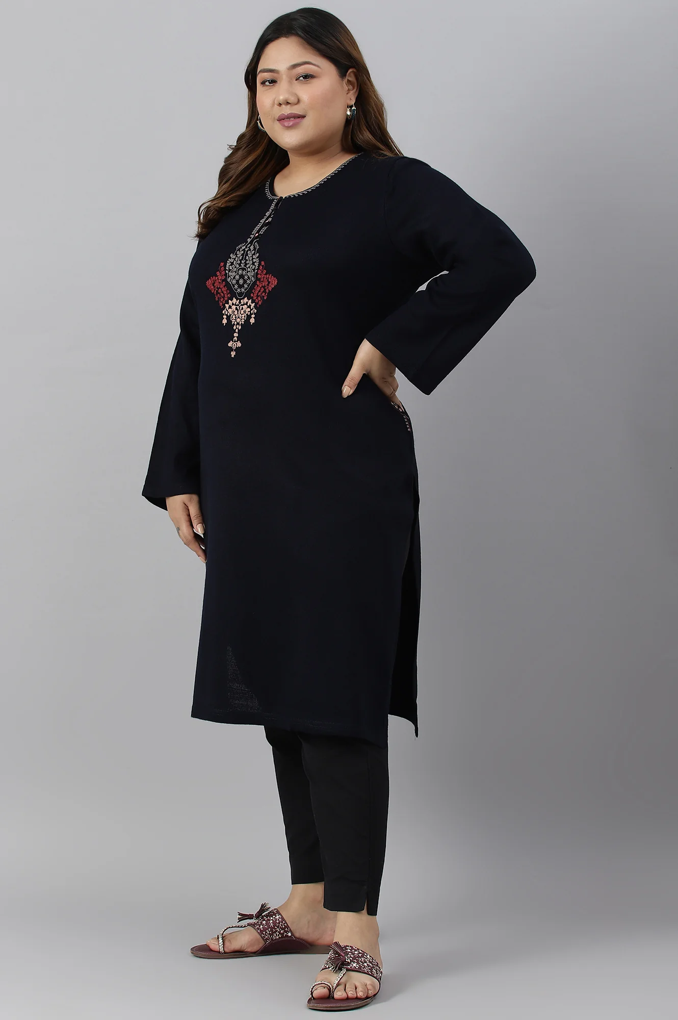 Blue Embroidered Plus Size Winter kurta - Image 4