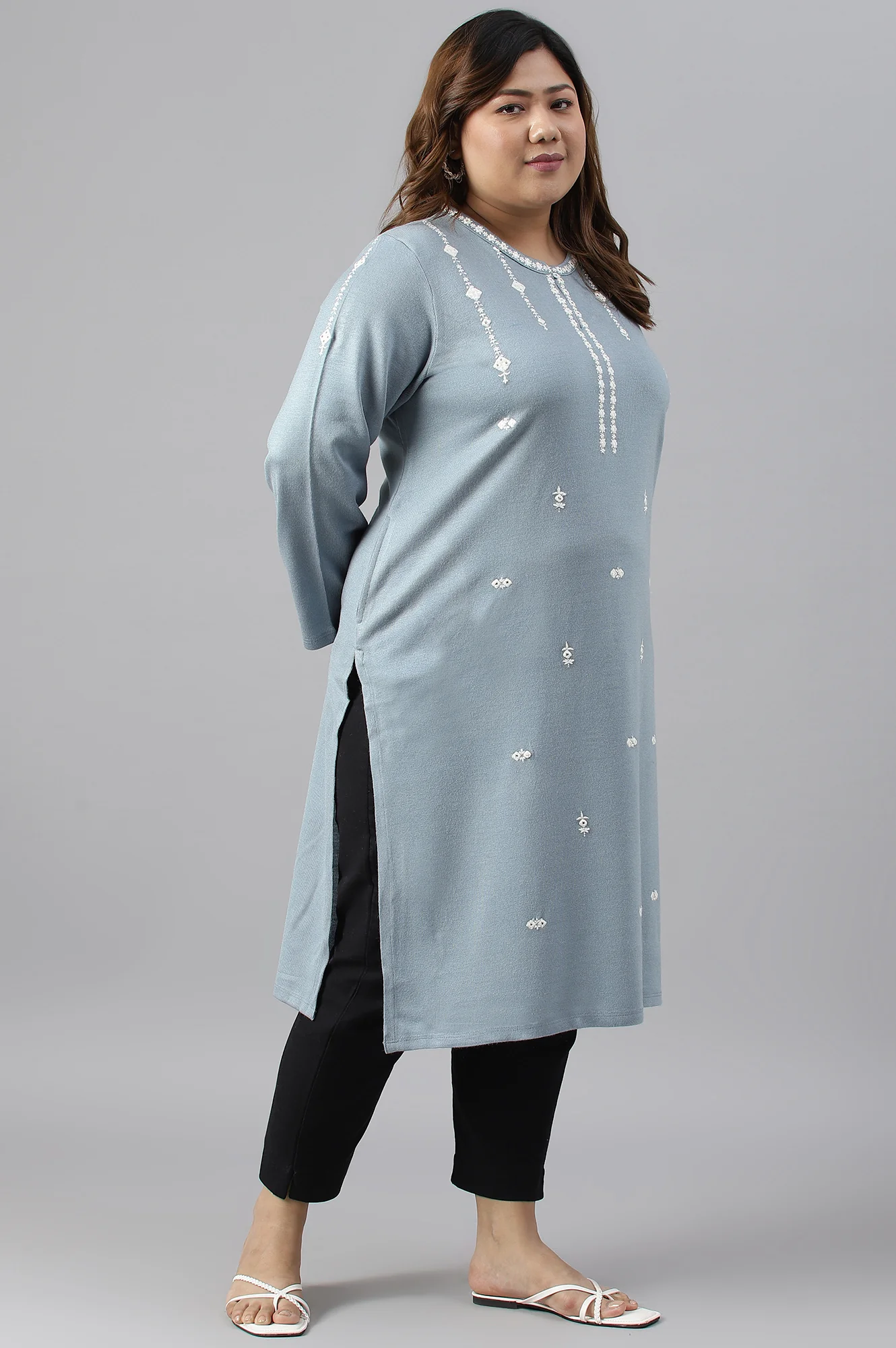 Blue Embroidered Plus Size Winter kurta - Image 3