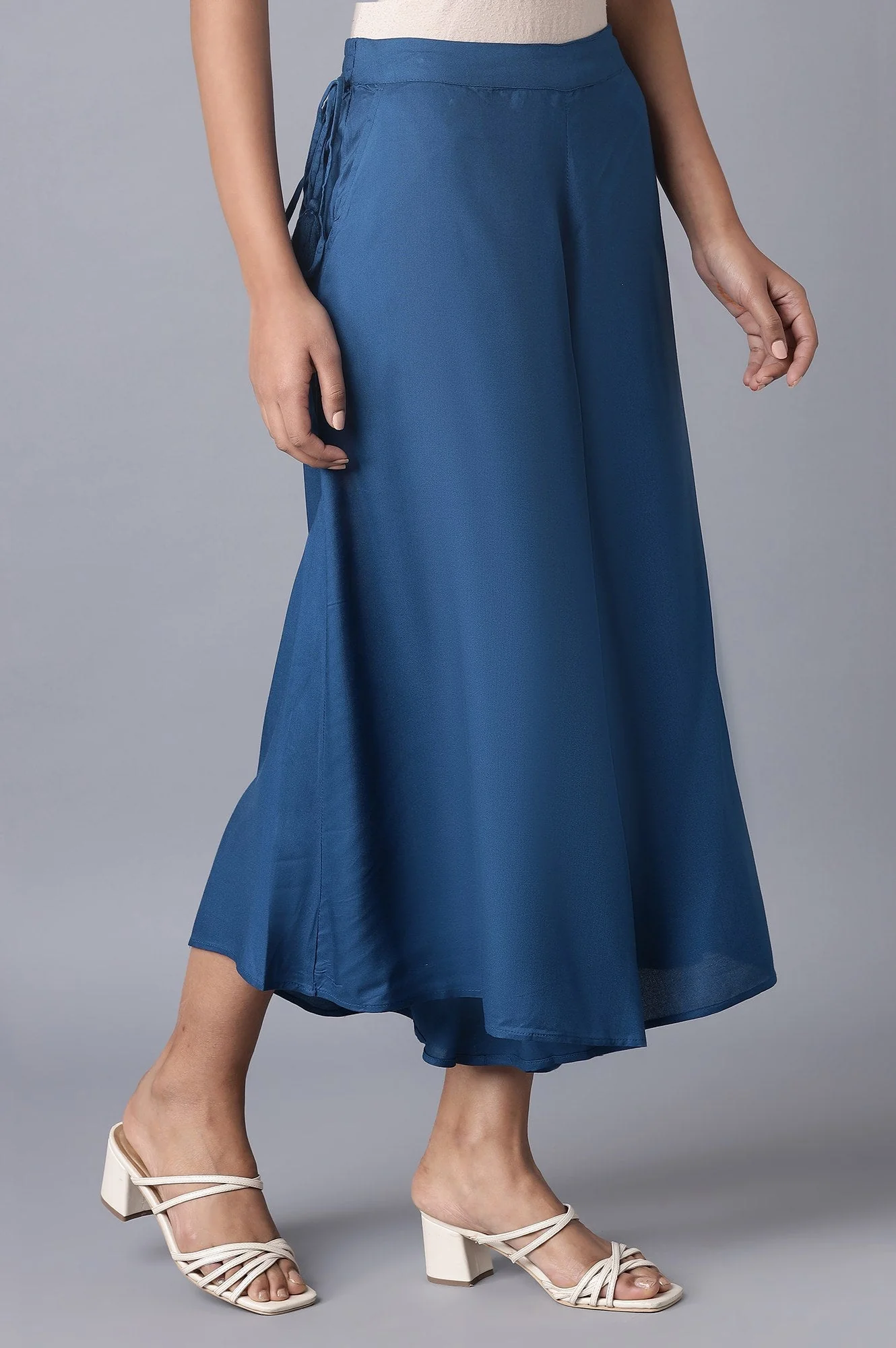 Elleven Women's Blue Solid Flared Cotton Culottes With Drawstring - Image 4