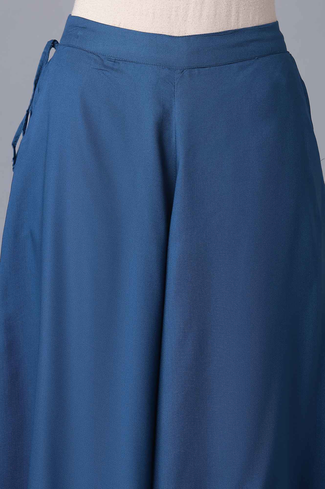 Elleven Women's Blue Solid Flared Cotton Culottes With Drawstring - Image 6